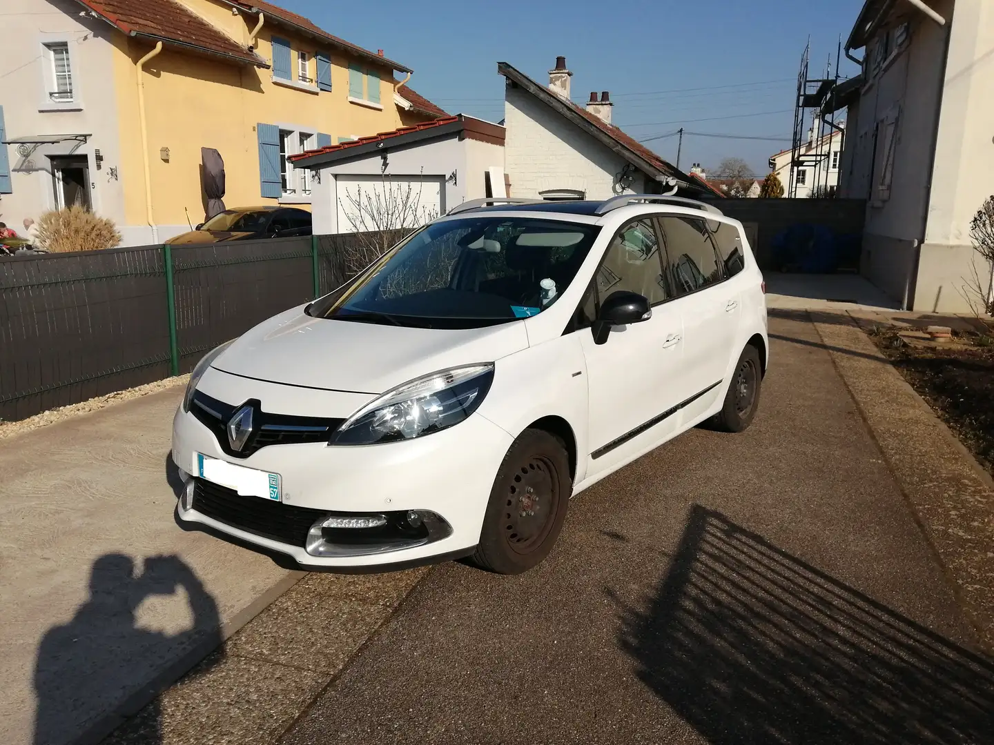 Renault Grand Scenic Scénic dCi 130 Energy FAP eco2 Bose 5 pl Blanc - 1
