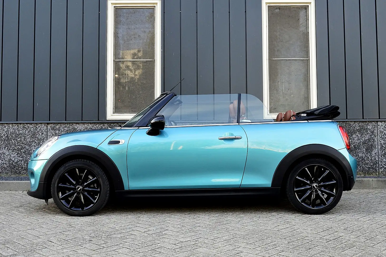 MINI Cooper Cabrio Mini 1.5 Chili Serious Business Rijklaarprijs-Gara Verde - 2