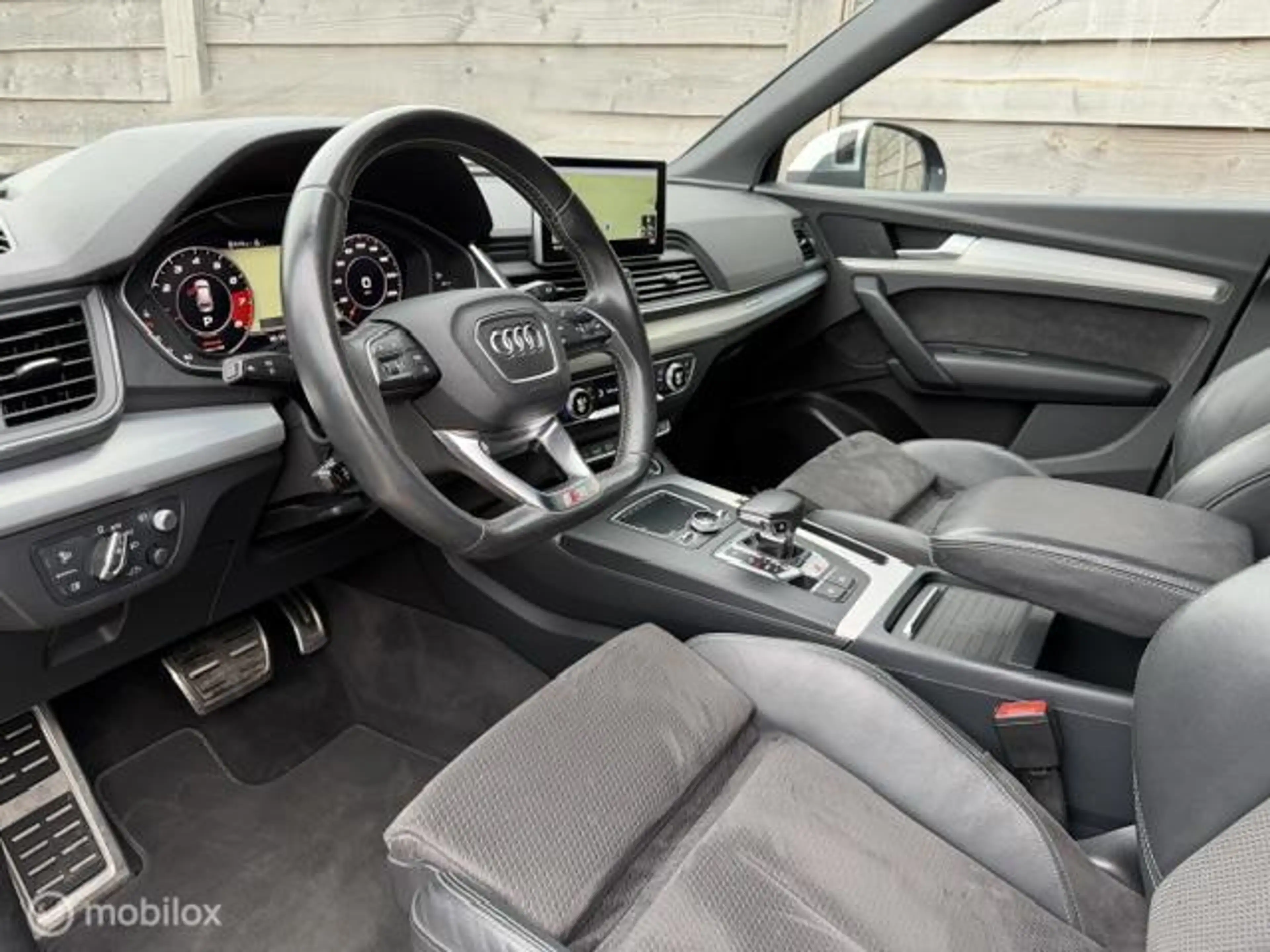 Audi SQ5 3.0 TFSI SQ5 quattro ProLine Plus Trekhaak-Luchtve — photo 3