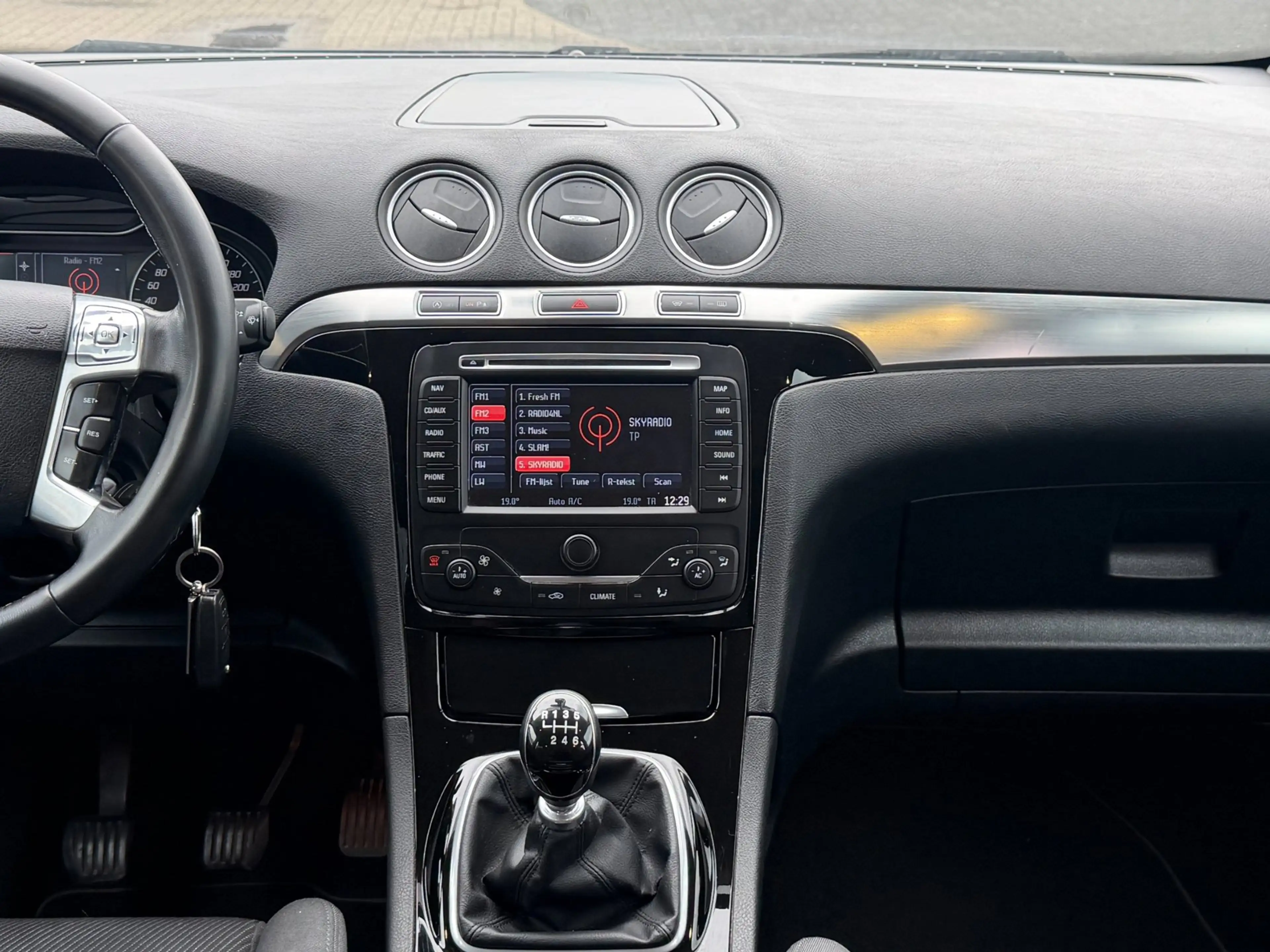 Ford S-Max 1.6 EcoBoost Titanium 7pers / NW APK / OH BEURT / — photo 28