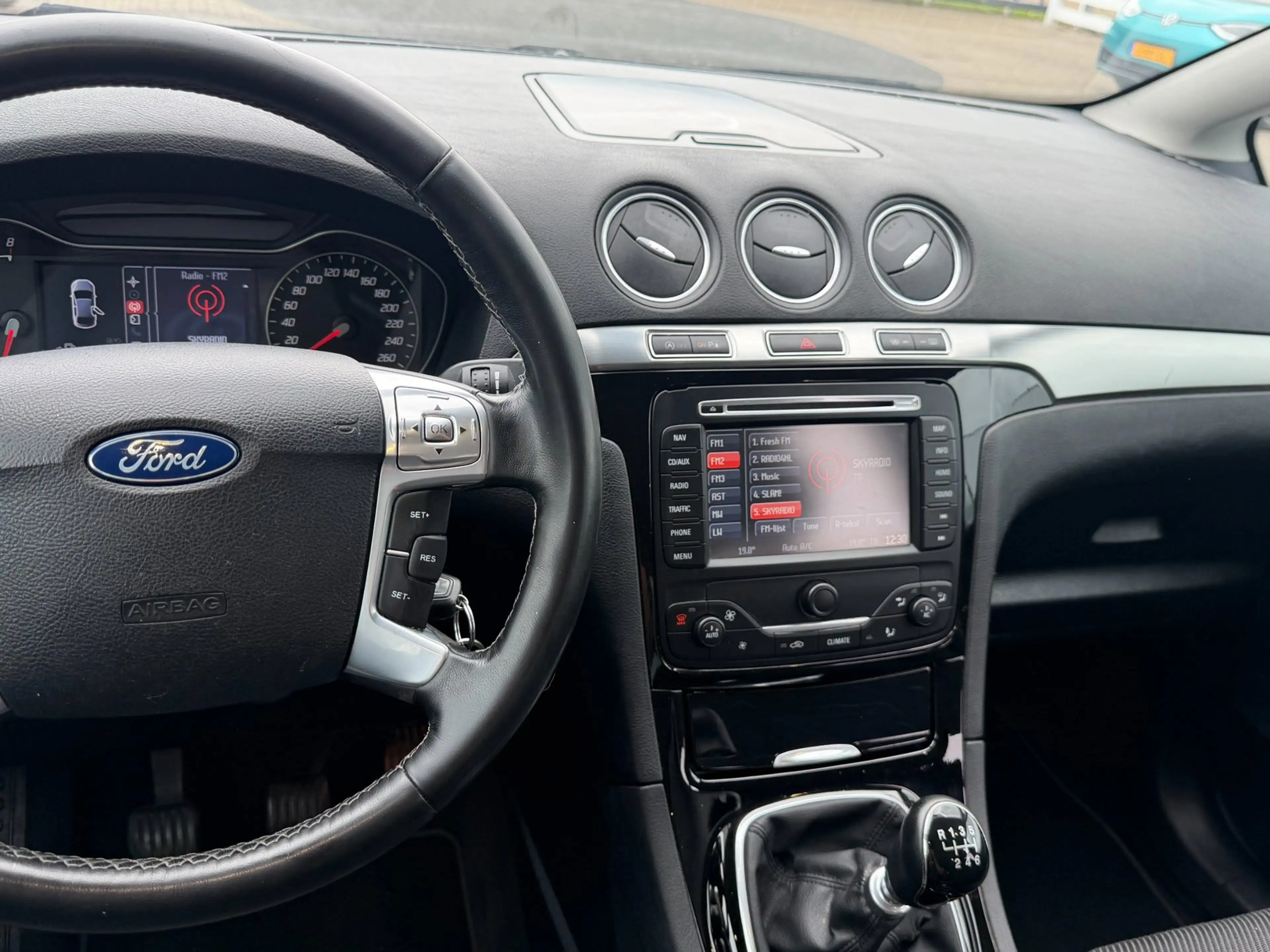 Ford S-Max 1.6 EcoBoost Titanium 7pers / NW APK / OH BEURT / — photo 31