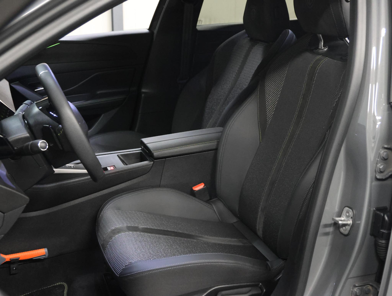 Peugeot 408 1.2 Hybrid 145PK e-DCS6 GT | 1ste eigenaar | Stuur — photo 12