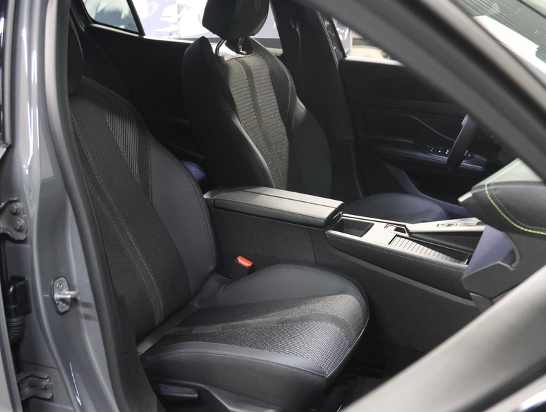 Peugeot 408 1.2 Hybrid 145PK e-DCS6 GT | 1ste eigenaar | Stuur — photo 10