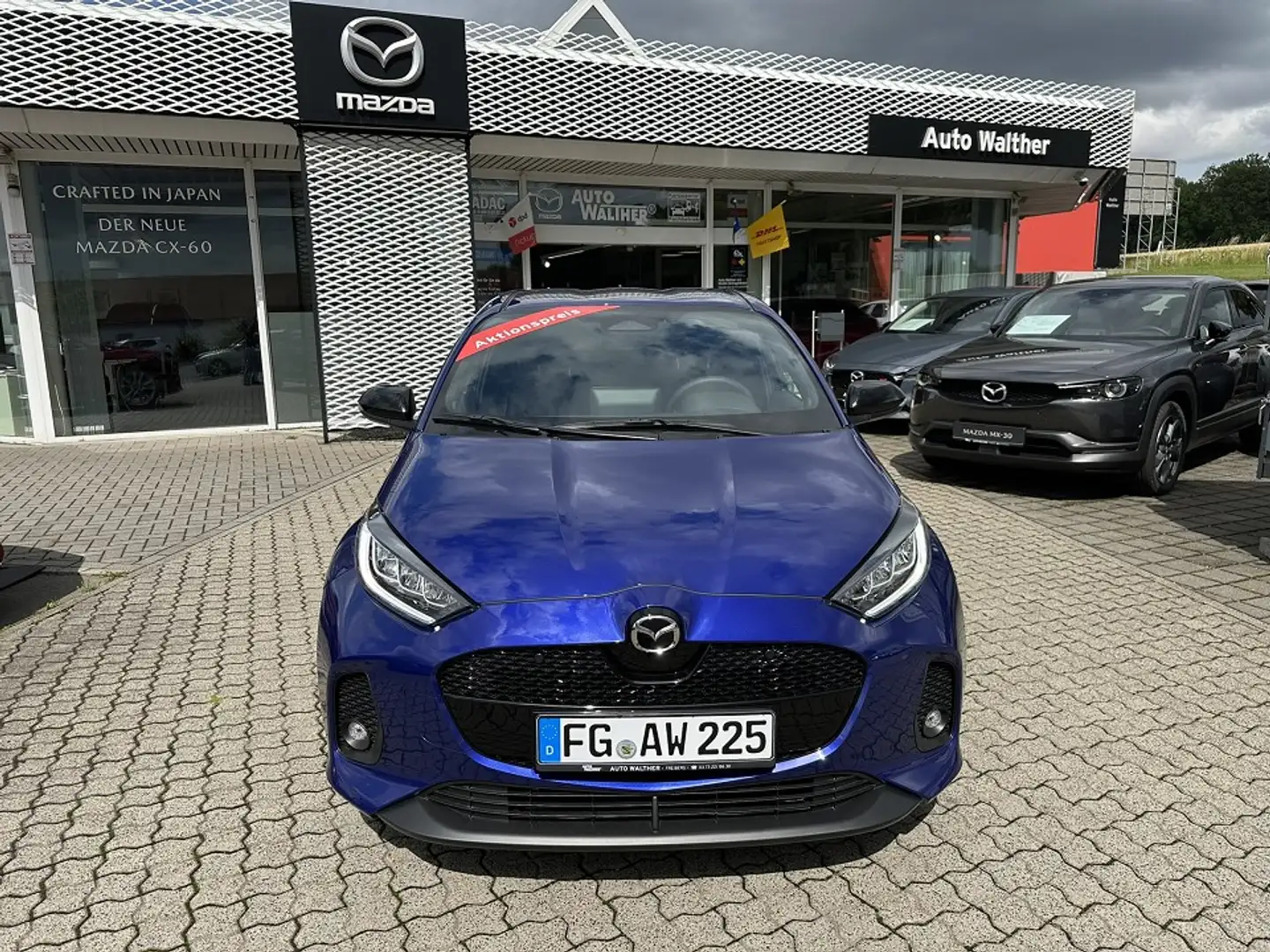 Mazda 2 Hybrid 5HB 1.5L VVT-i 116 PS e-CVT FWD HOMURA Bleu - 2