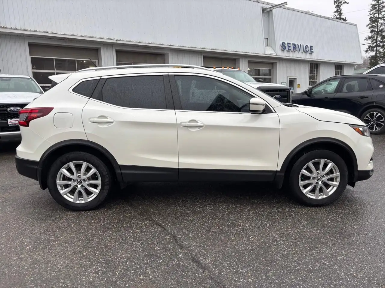 Nissan Qashqai photo Nissan Qashqai
