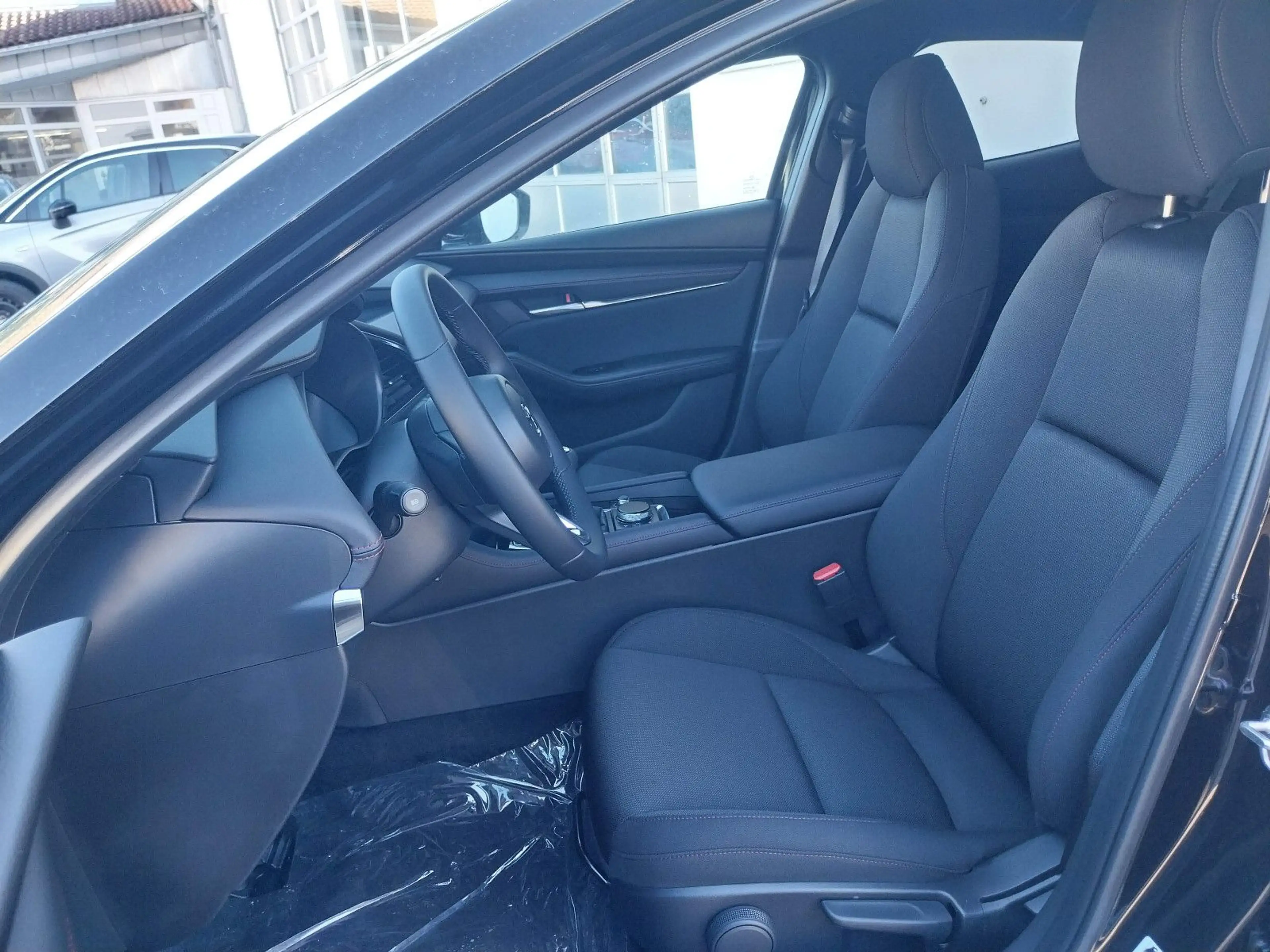 Mazda 3 SKYACTIV 140 AT Homura NAVI/HUD/KAMERA — photo 6