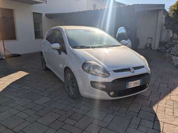 Grande Punto 3p 1.3 mjt 16v Active c/esp s/clima 75cv