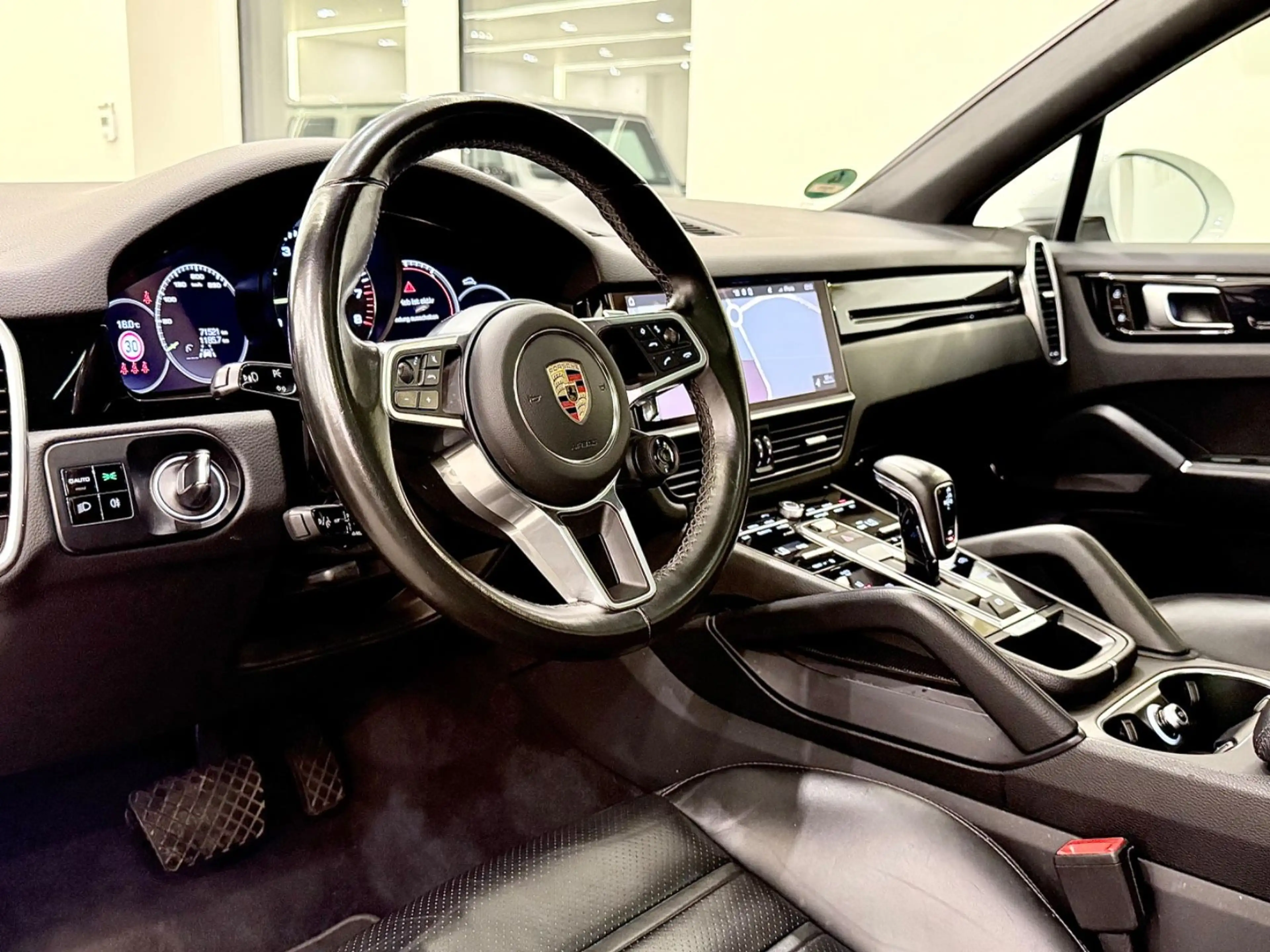 Porsche Cayenne Coupe E-Hybrid Approved Garantie Ahk — photo 9