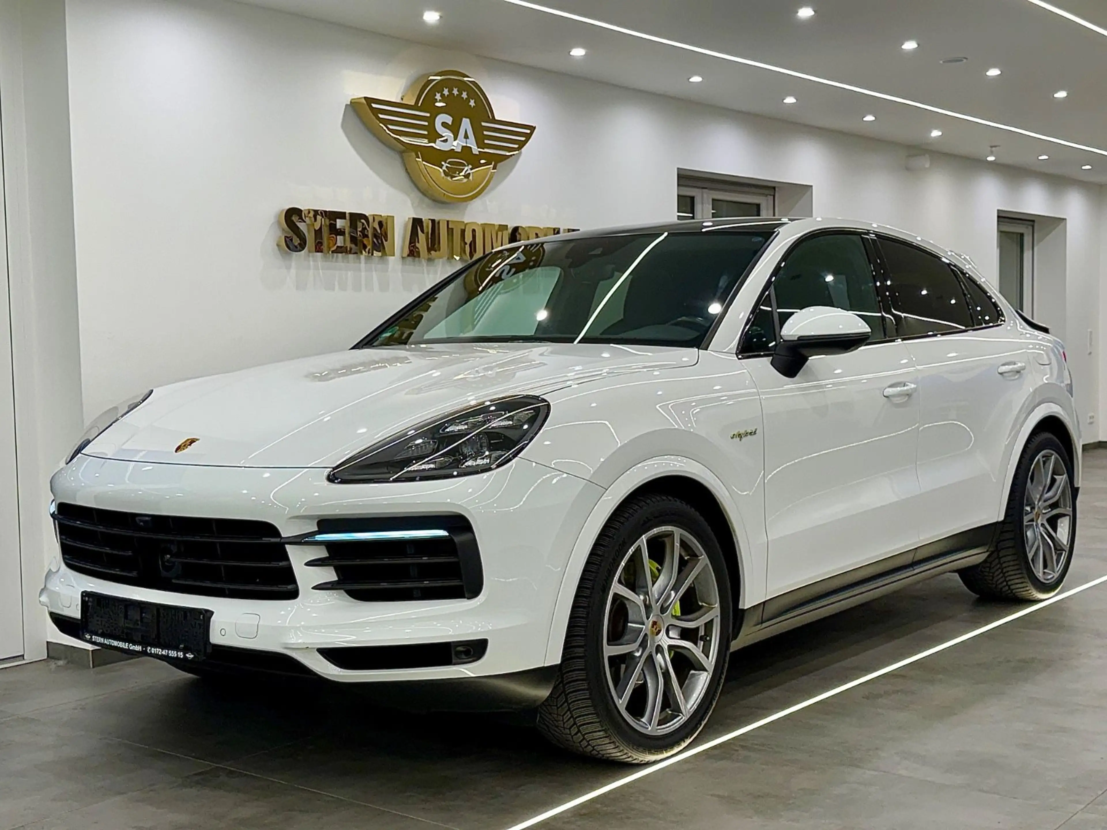 Porsche Cayenne Coupe E-Hybrid Approved Garantie Ahk