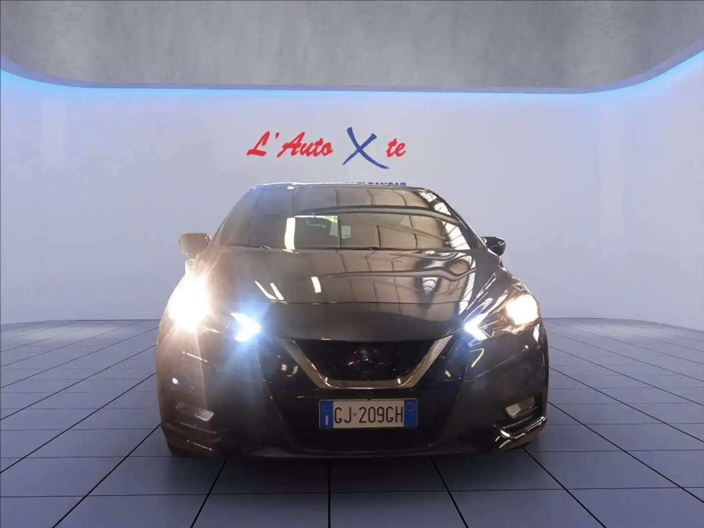 Nissan Micra 1.0 ig-t N-Design 92cv Grau - 2