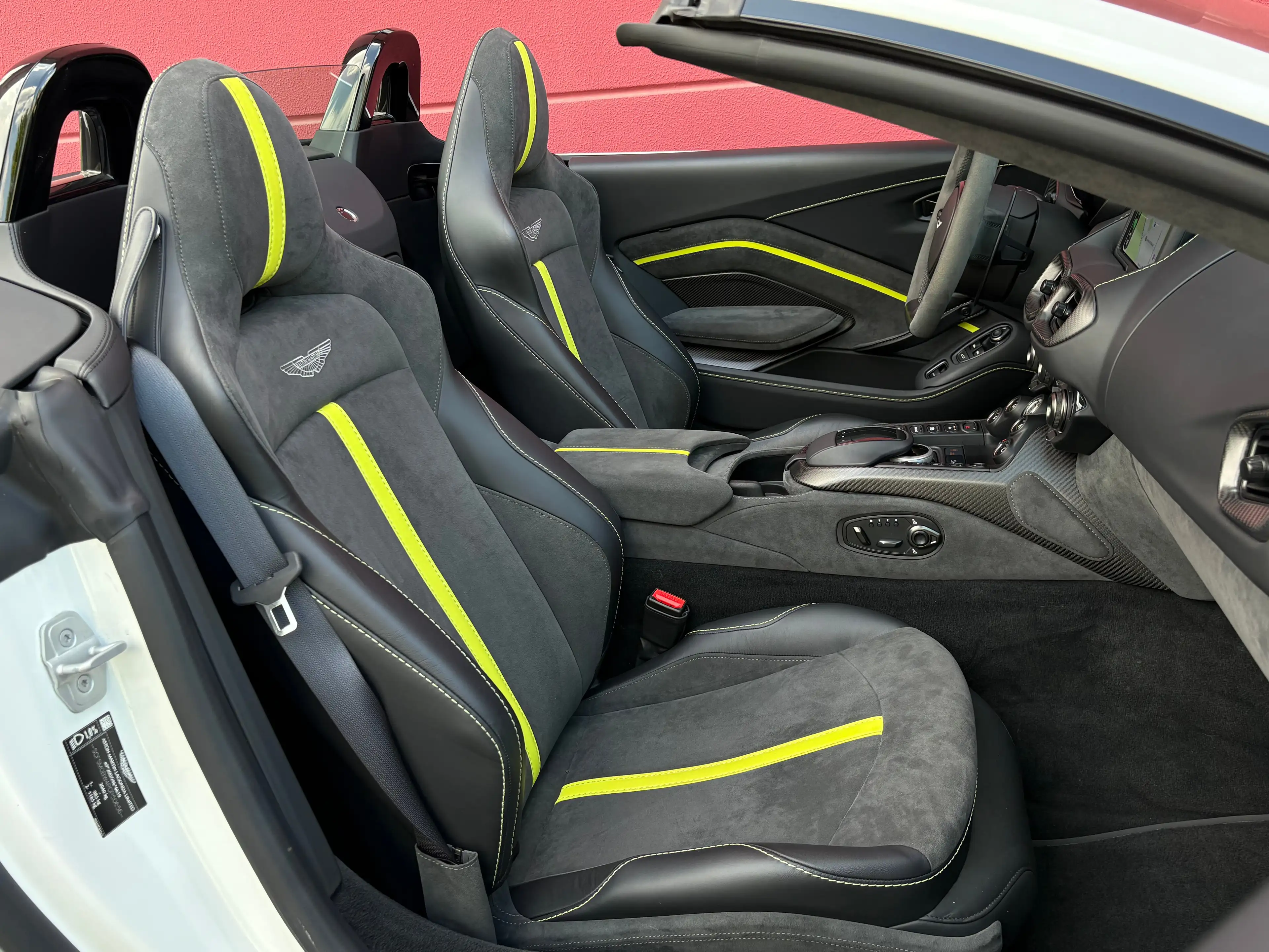 Aston Martin Vantage 4.0 V8 ROADSTER SONDERMODELL F1 EDITION 1HAND TOP* — photo 14