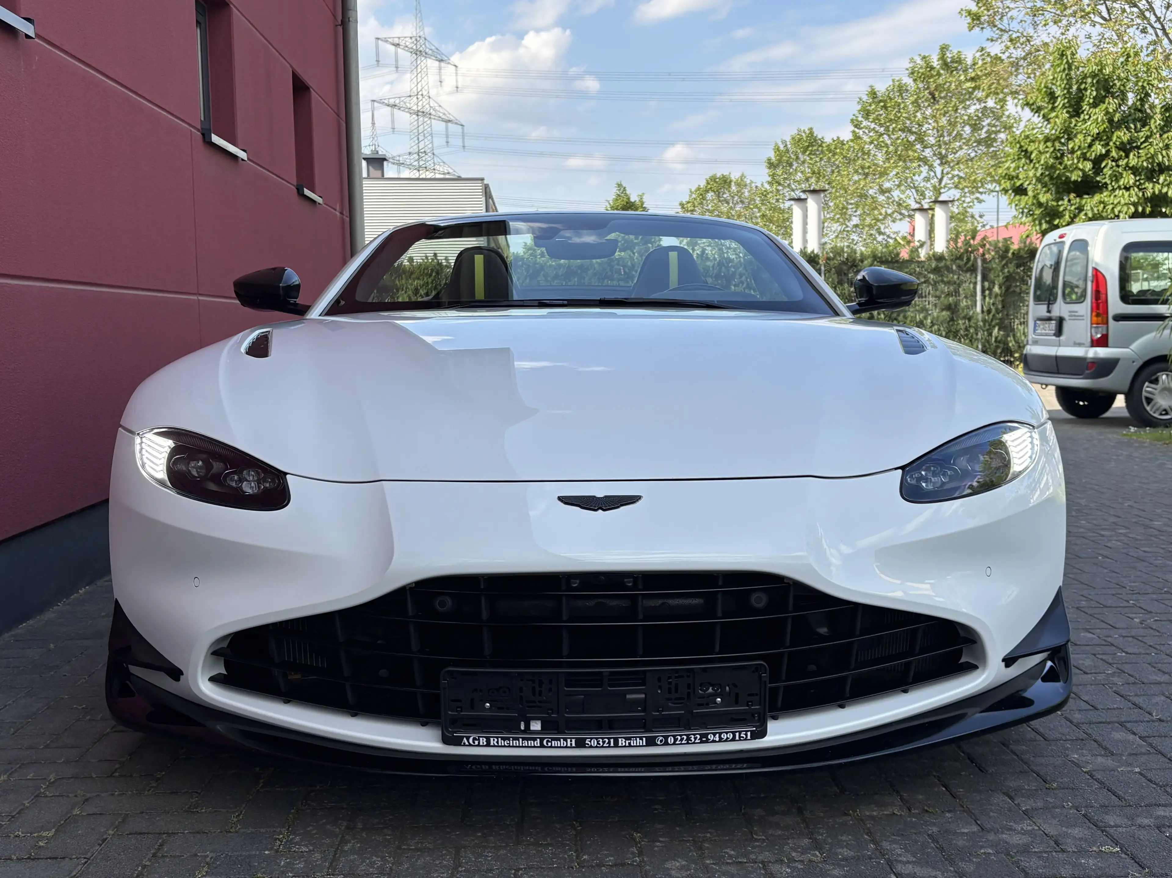 Aston Martin Vantage 4.0 V8 ROADSTER SONDERMODELL F1 EDITION 1HAND TOP* — photo 9