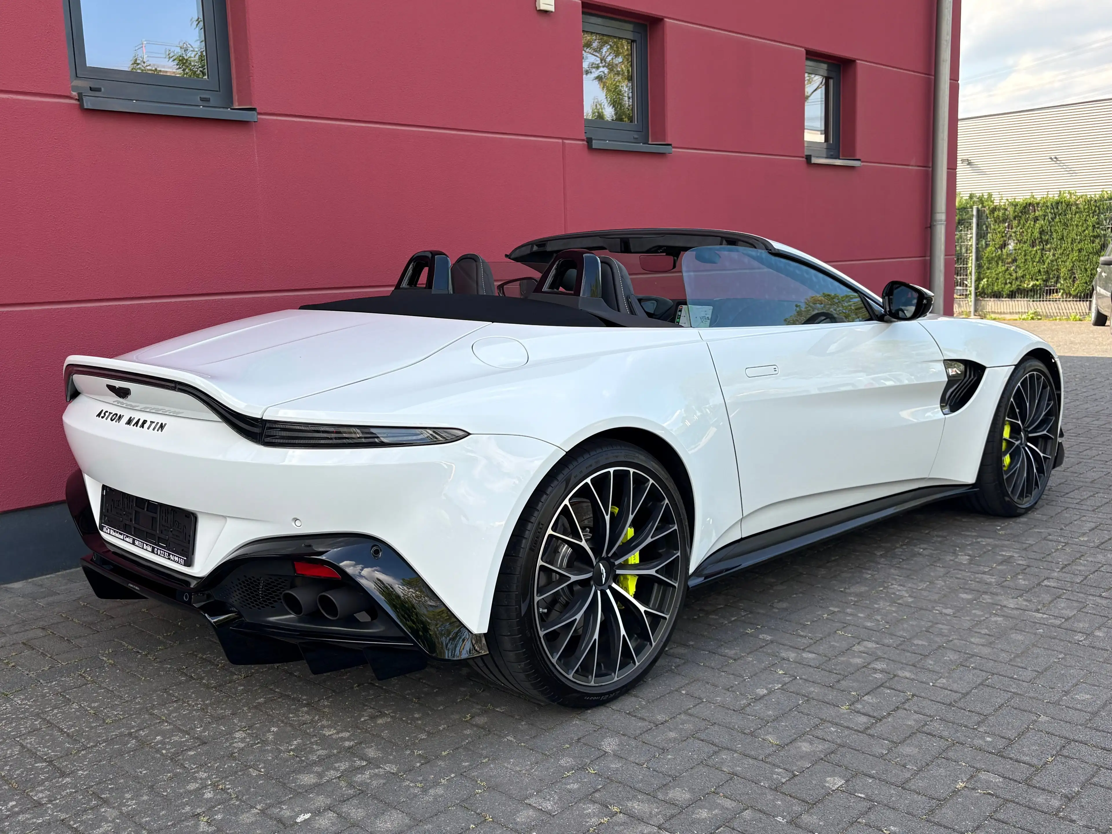 Aston Martin Vantage 4.0 V8 ROADSTER SONDERMODELL F1 EDITION 1HAND TOP* — photo 7
