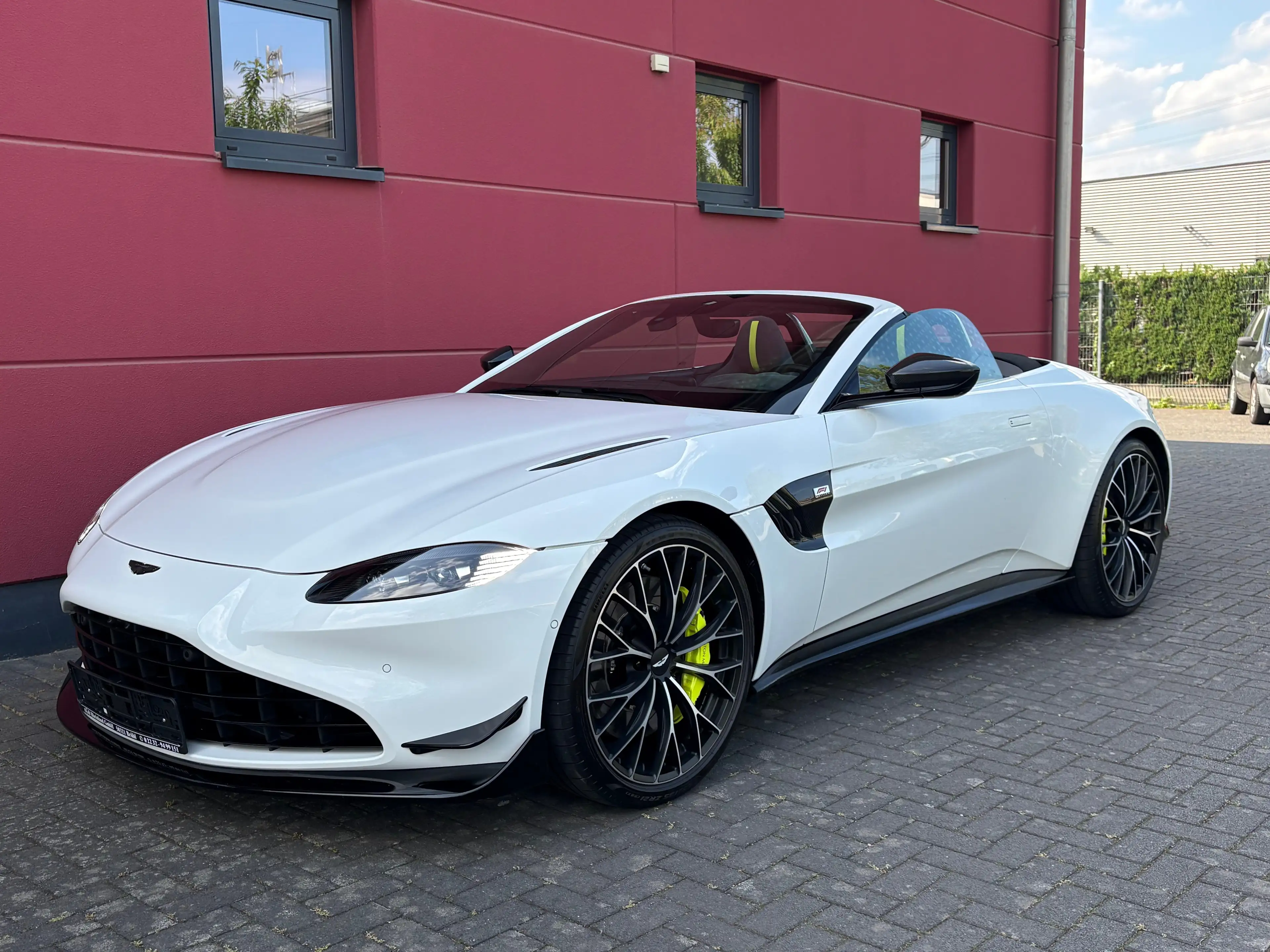 Aston Martin Vantage 4.0 V8 ROADSTER SONDERMODELL F1 EDITION 1HAND TOP*