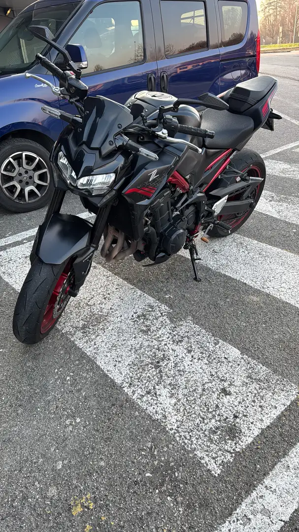 Kawasaki Z 900 Roşu - 1