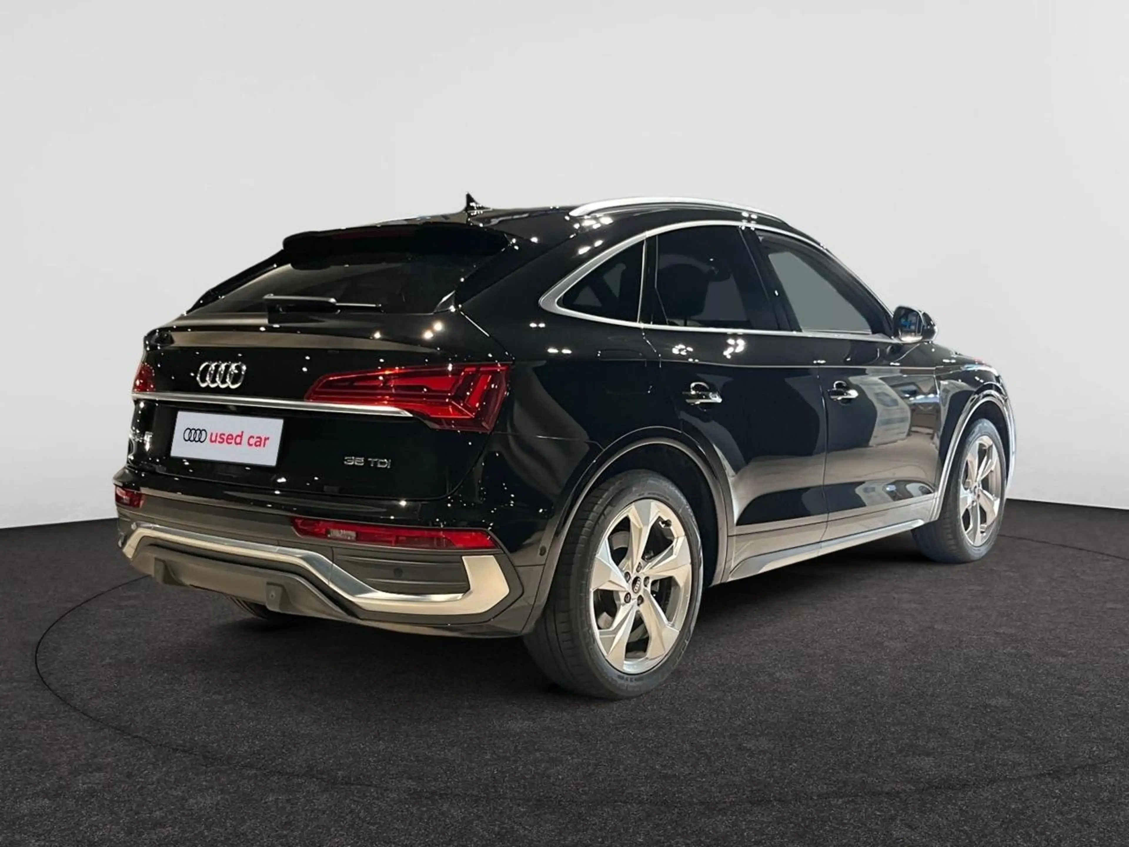 Audi Q5 Q5 Sportback 35 TDi Business Edition S line S tronic — photo 4