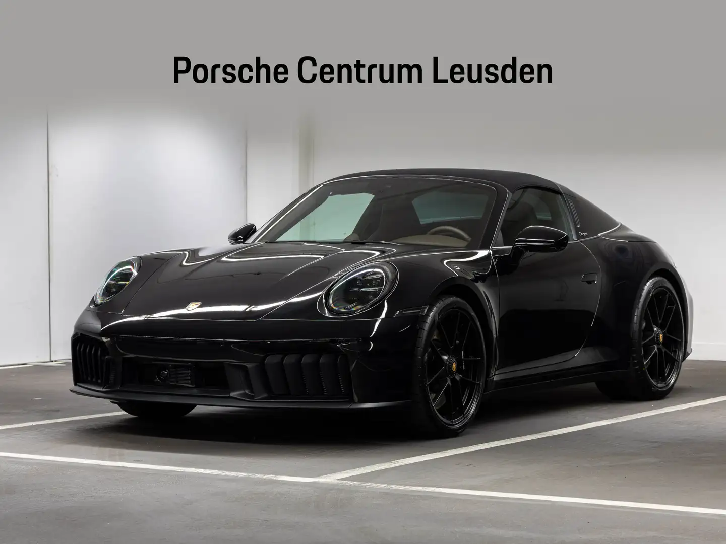 Porsche 992 Targa 4 GTS Zwart - 1