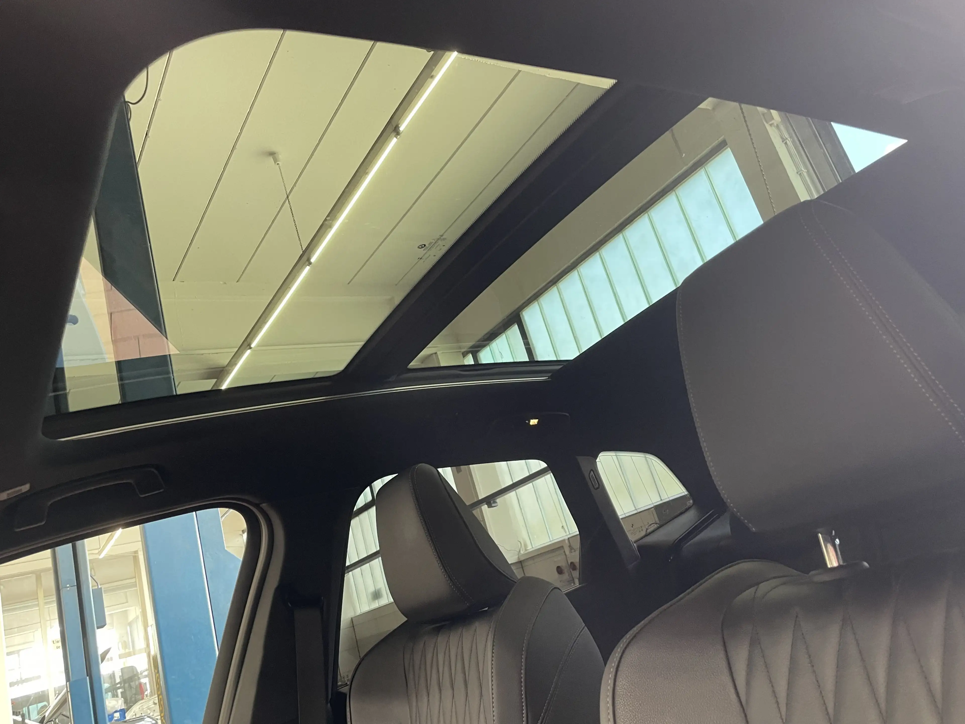 BMW 223 d   M Sportpaket Head-Up HK HiFi DAB LED RFK — photo 12