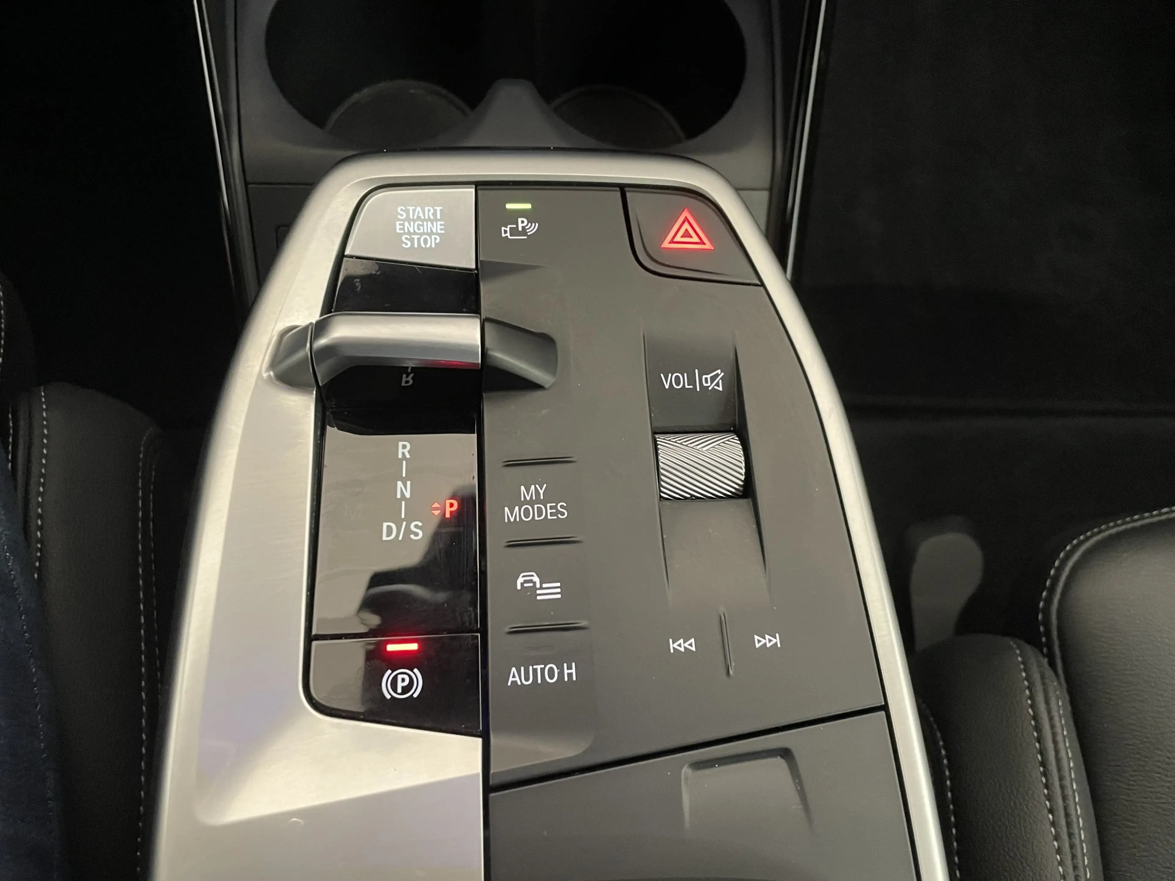 BMW 223 d   M Sportpaket Head-Up HK HiFi DAB LED RFK — photo 11