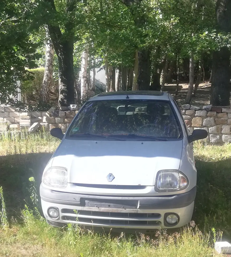 Renault Clio 1.2 ECON - 1