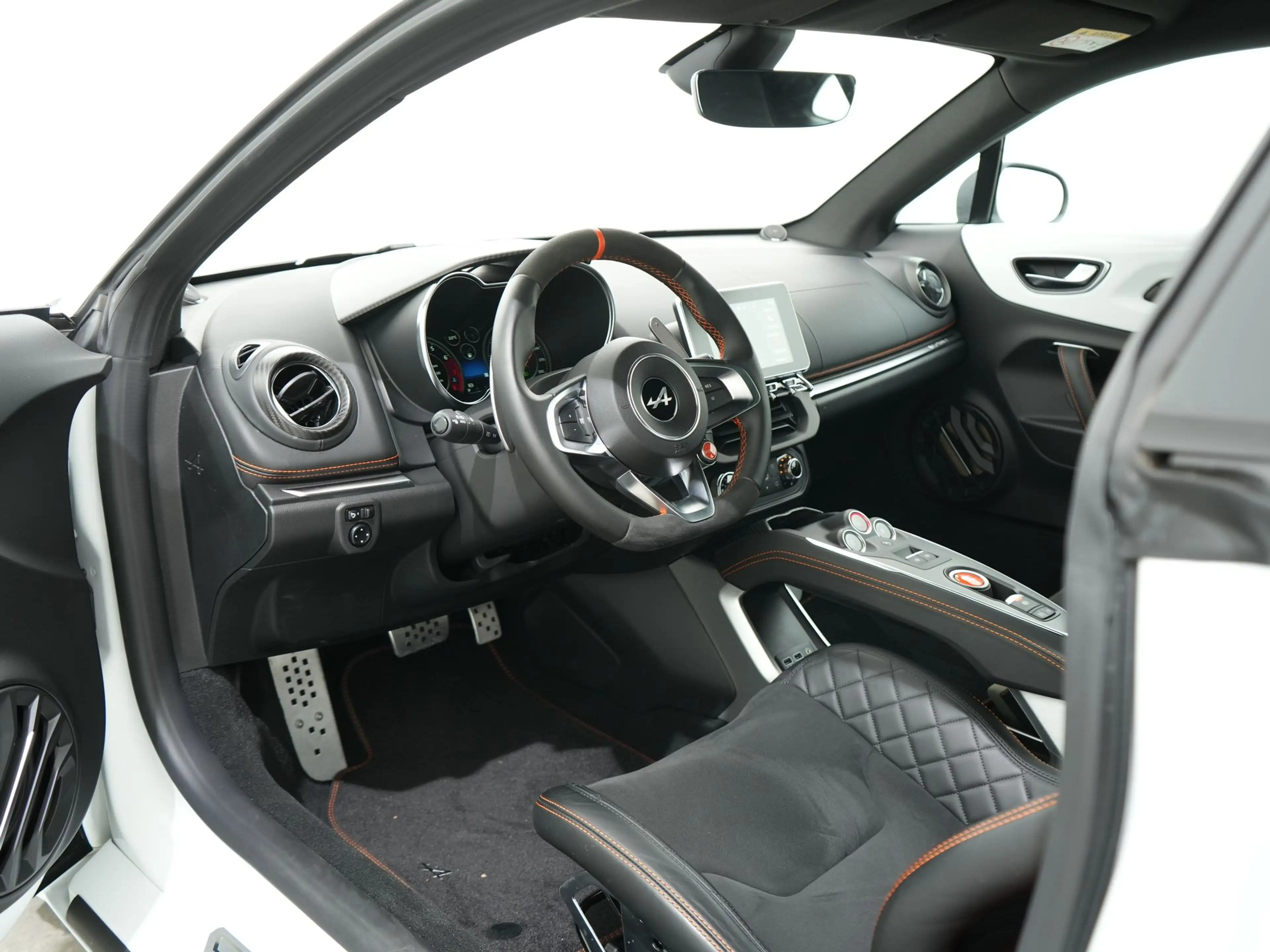 Alpine A110 1.8 TURBO 300PK S | Focal Premium | Sabelt Racing — photo 12