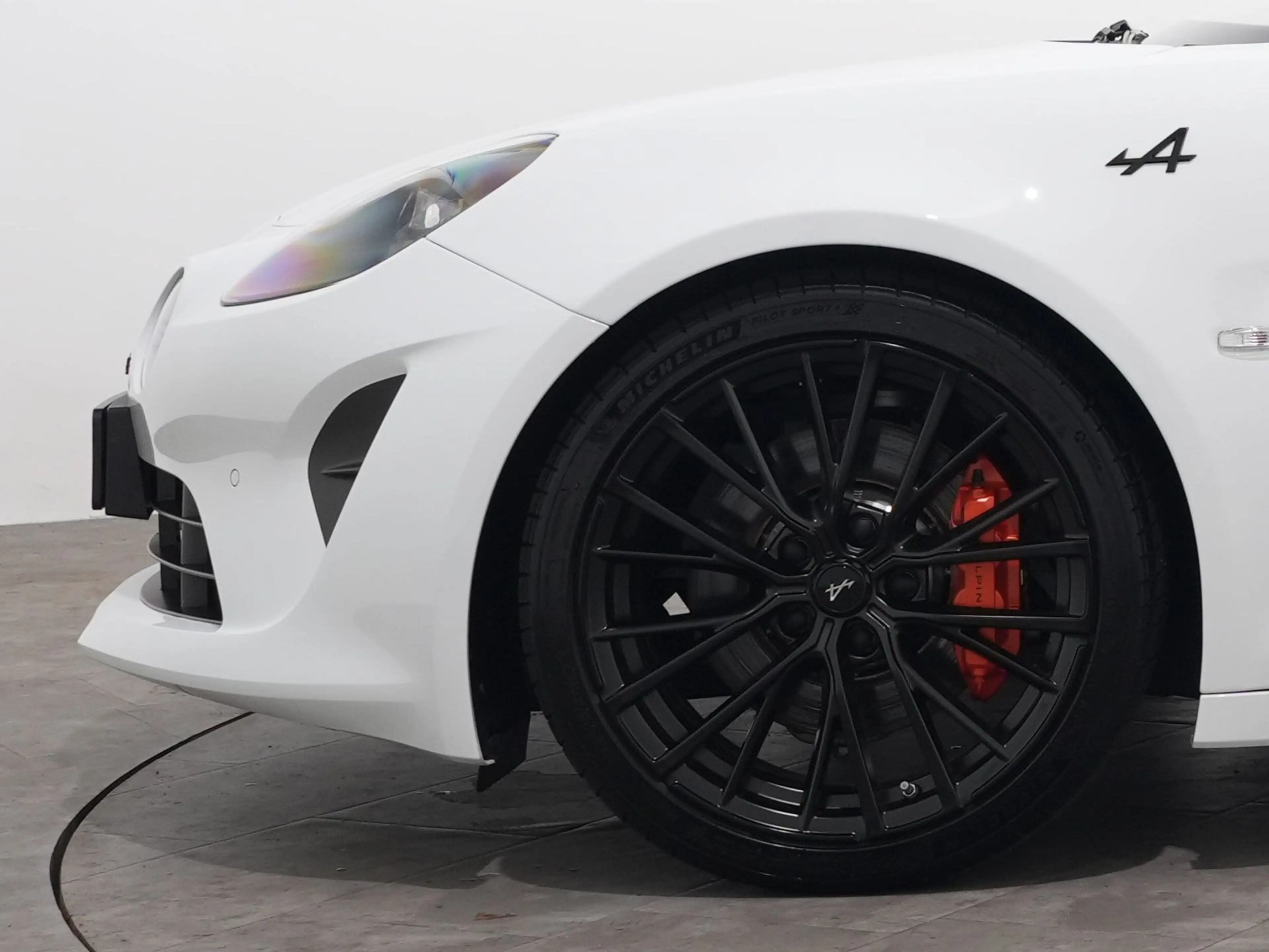 Alpine A110 1.8 TURBO 300PK S | Focal Premium | Sabelt Racing — photo 10