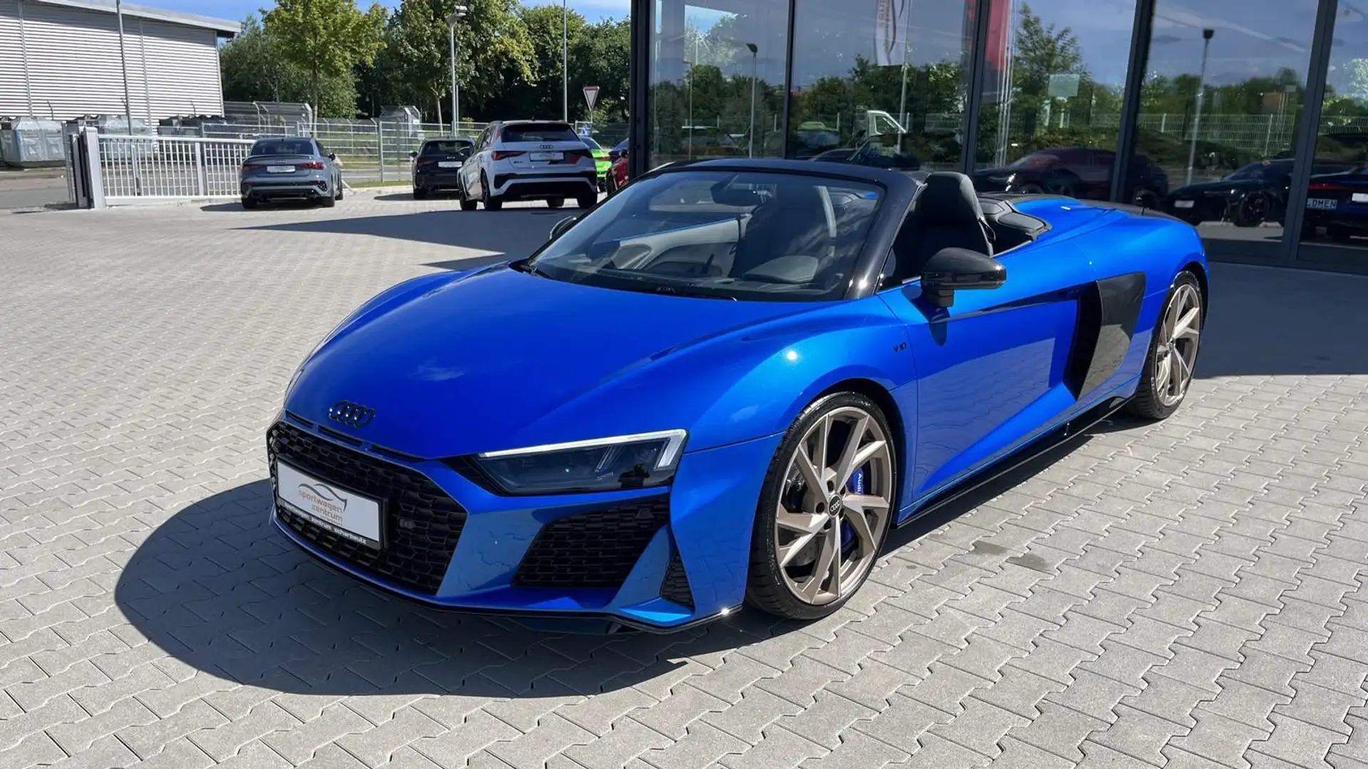 Audi R8 Spyder performance, B&O, Carbon, Magnetic Blau - 2