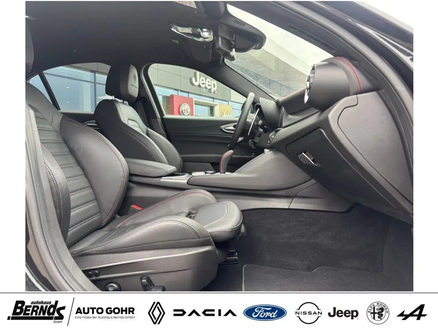 Alfa Romeo Giulia 2.0 Turbo 16V AT8-Q4 Competizione AUTOMATIK NAVI. Schwarz - 2