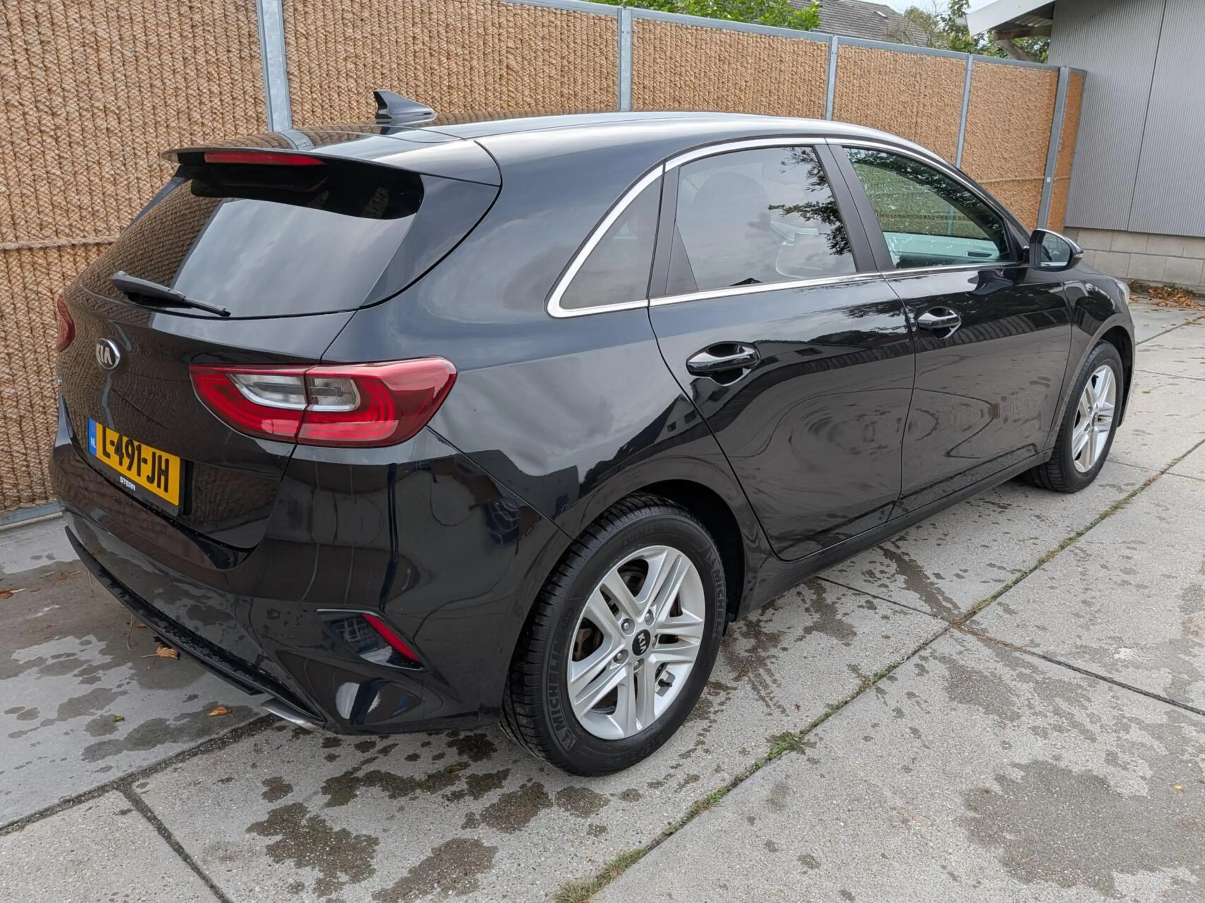 Kia Ceed / cee'd 1.0 T-GDi DynamicPlusLine — photo 6