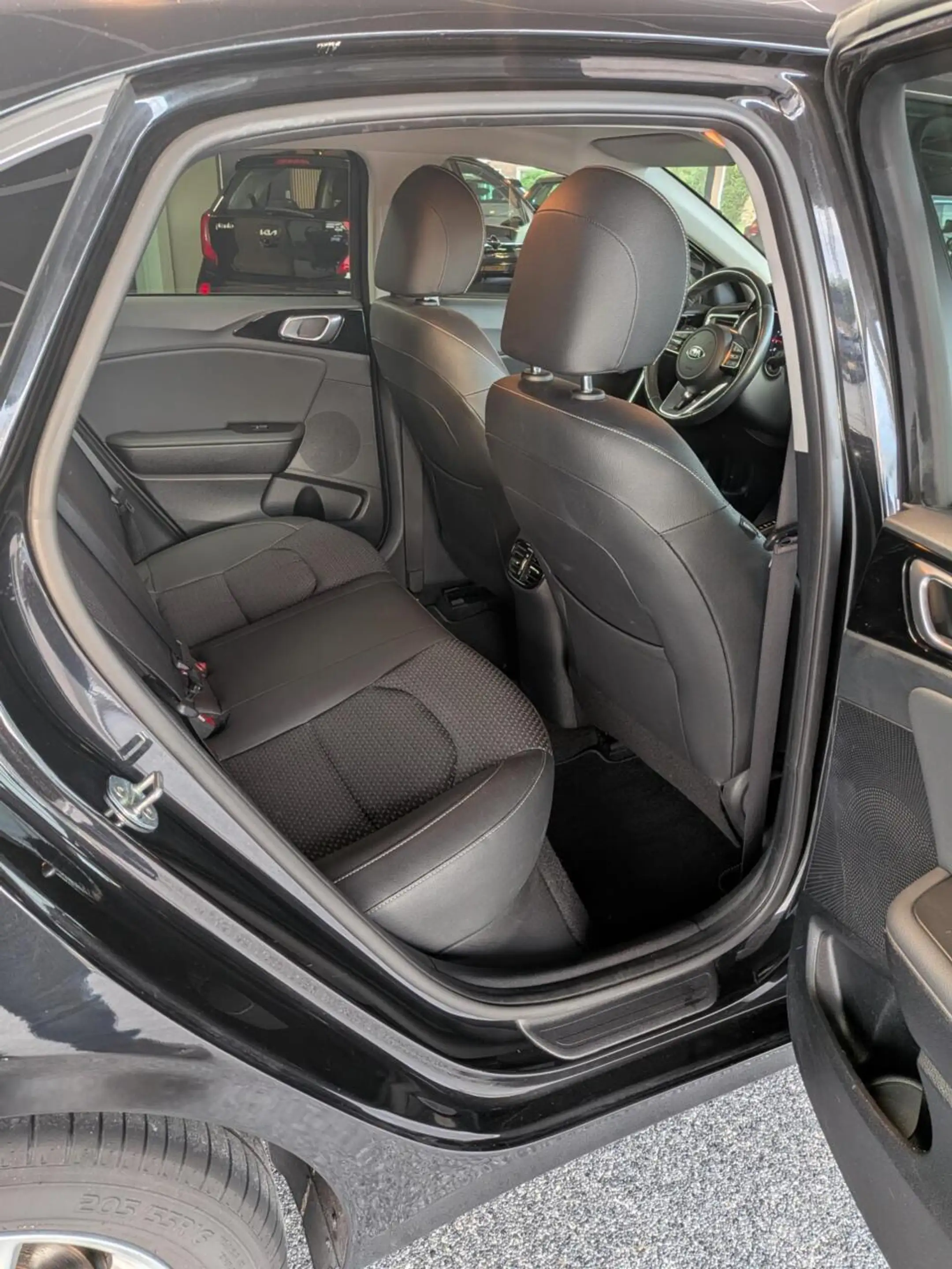 Kia Ceed / cee'd 1.0 T-GDi DynamicPlusLine — photo 12