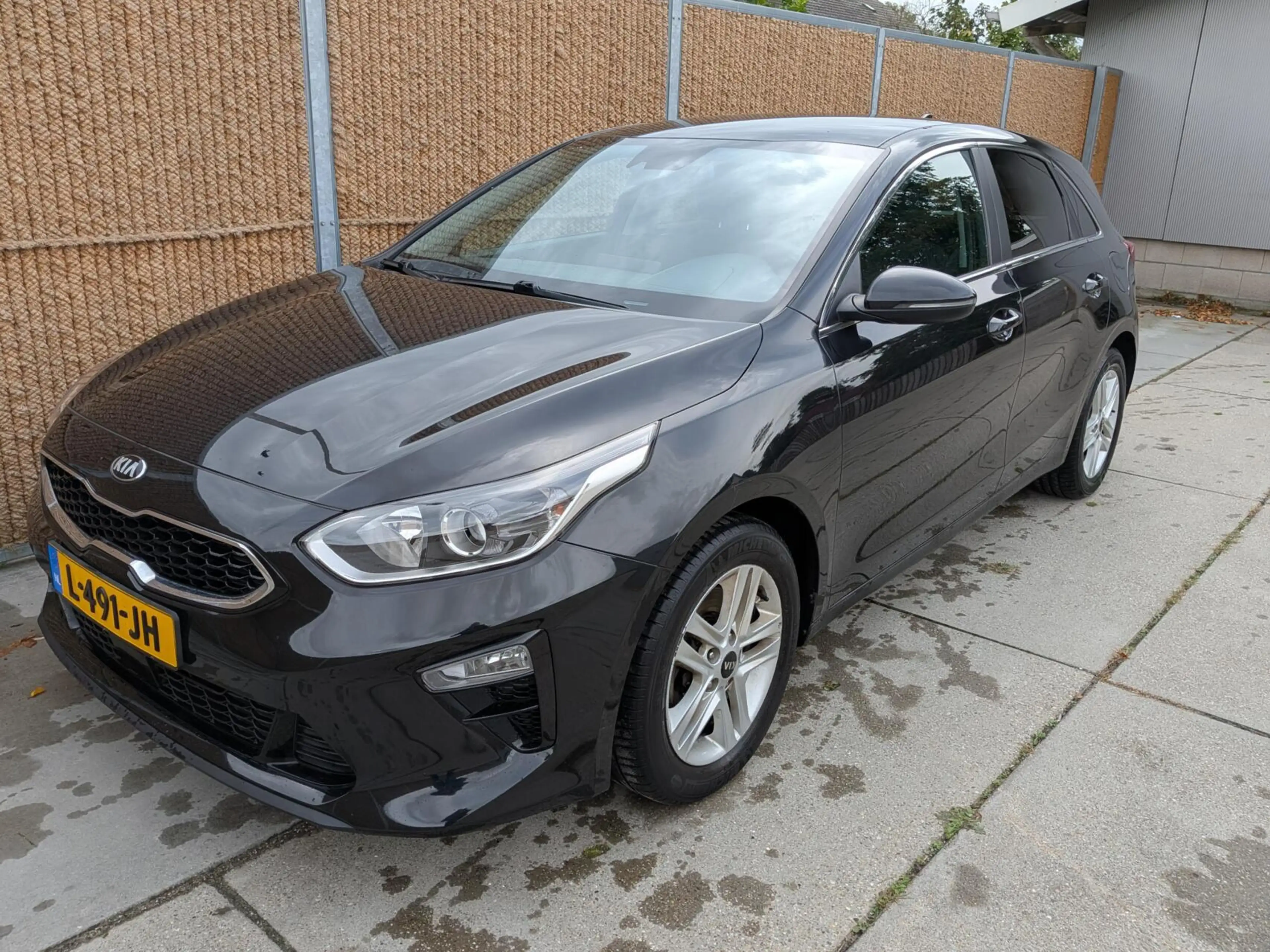 Kia Ceed / cee'd 1.0 T-GDi DynamicPlusLine — photo 9