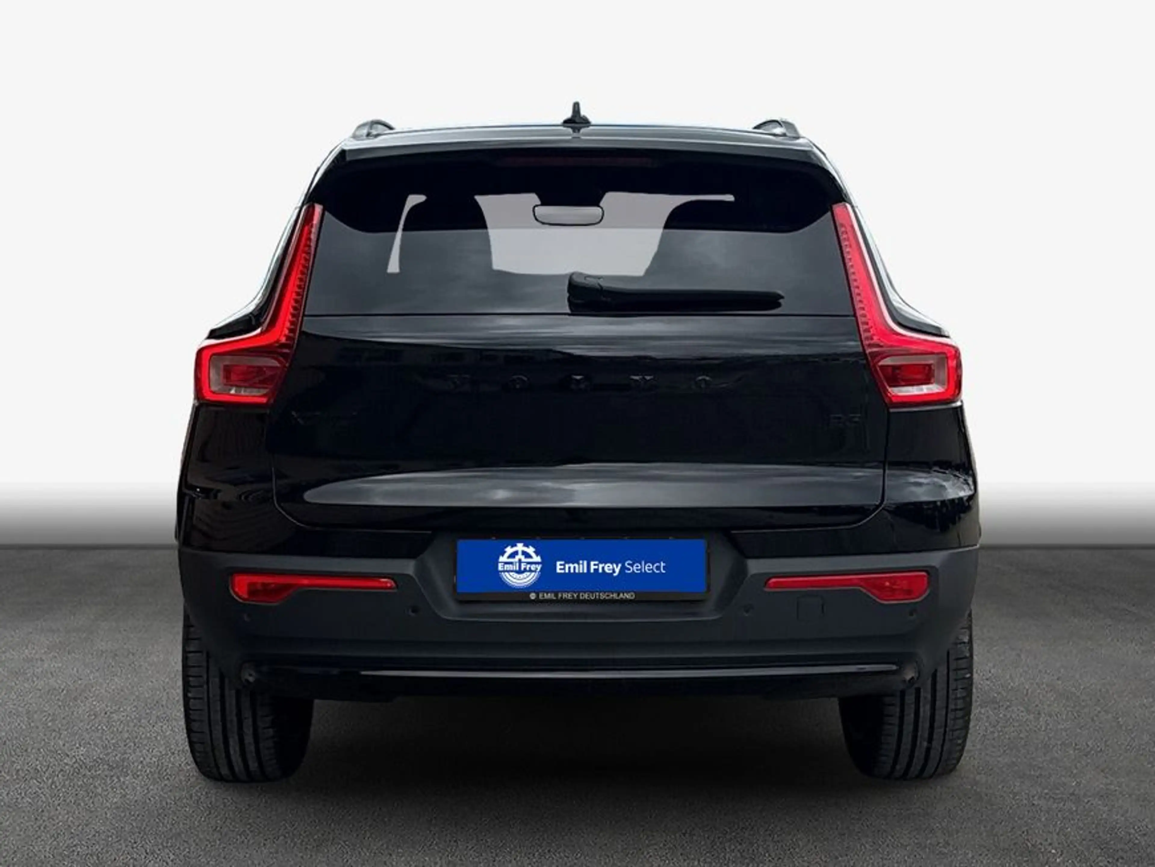 Volvo XC40 XC40 B3 B DKG Plus Black Edition — photo 5