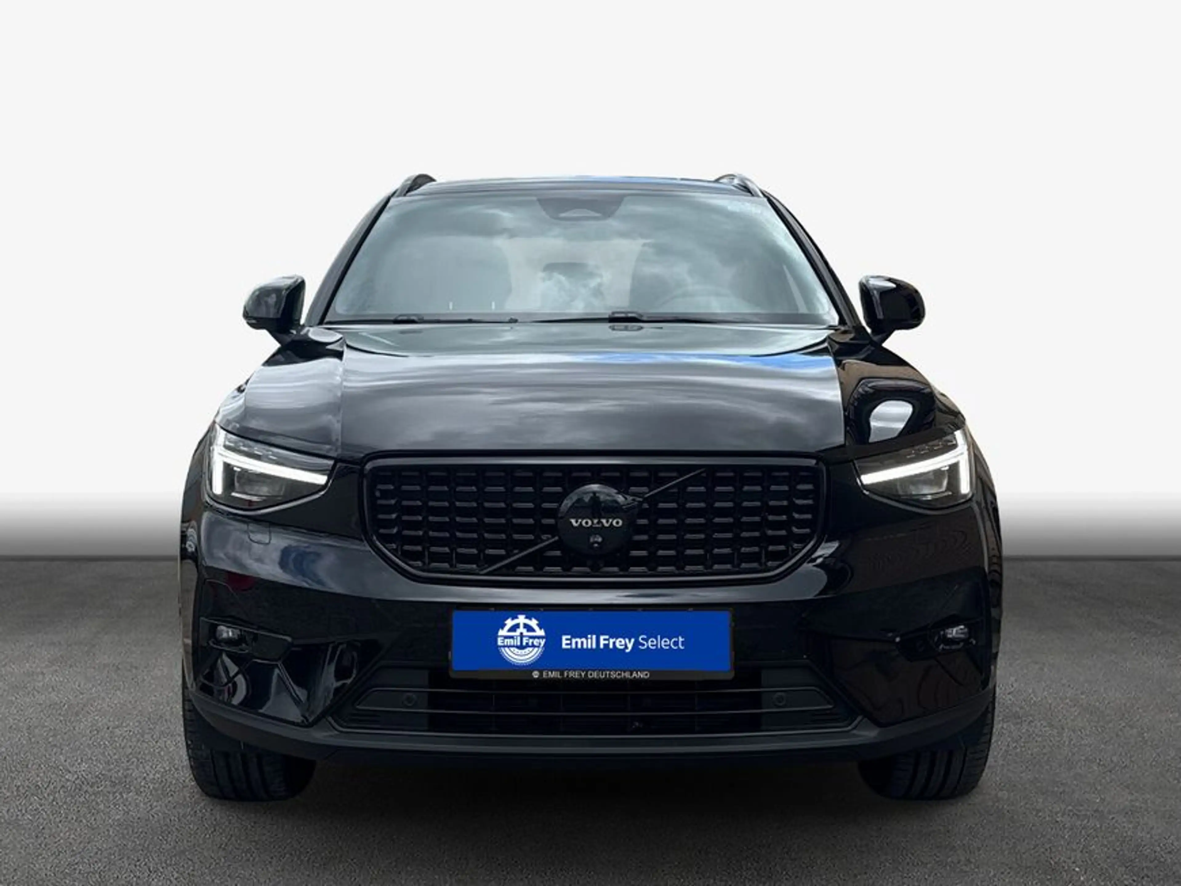 Volvo XC40 XC40 B3 B DKG Plus Black Edition — photo 3