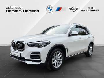 xDrive30d xLine AHK Pano ACC ParkAss. HiFi Adapt.-