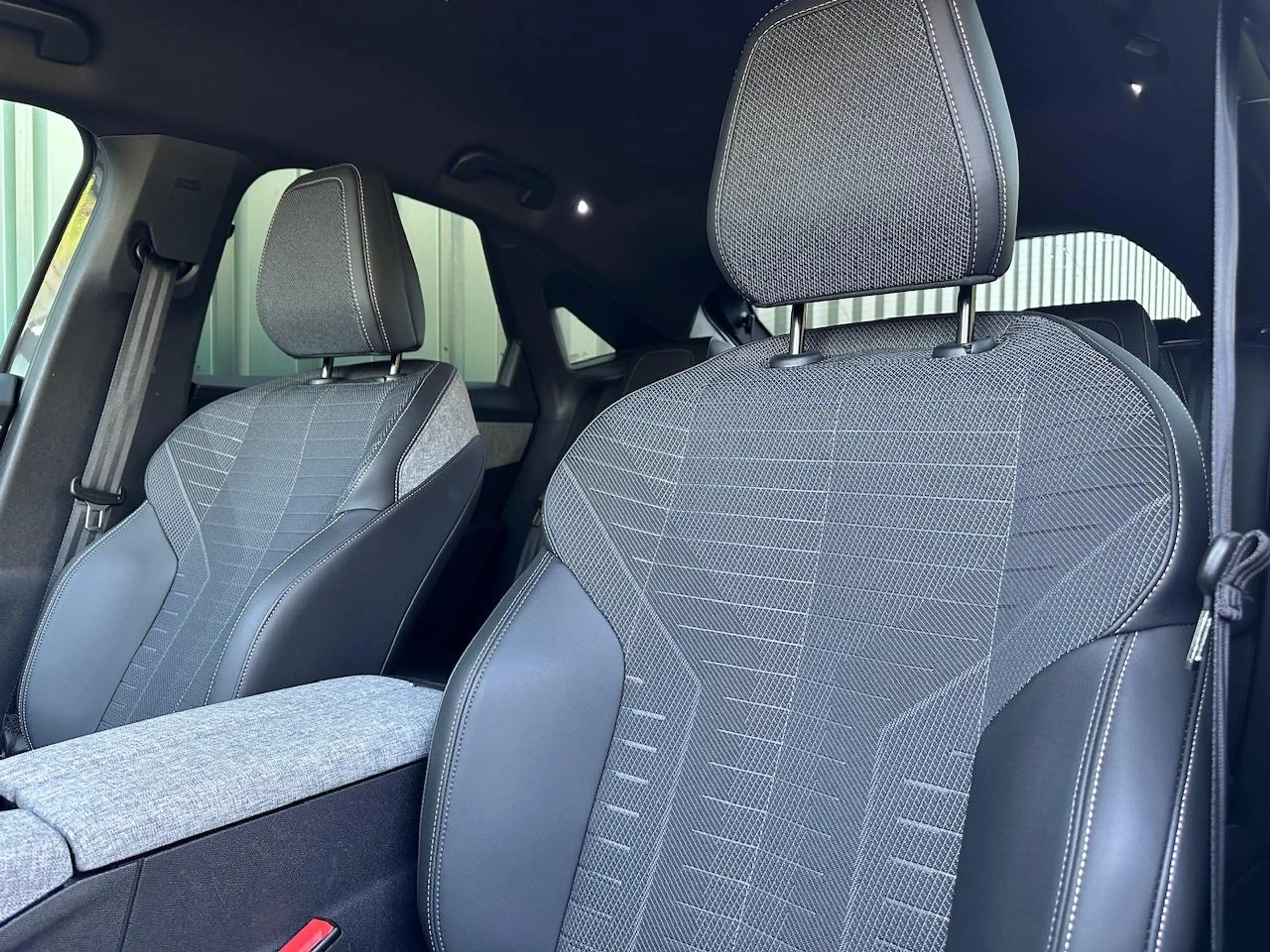 Peugeot 3008 1.2 HYBRID 136pk e-DCS6 Allure I Adaptieve Cruise — photo 16