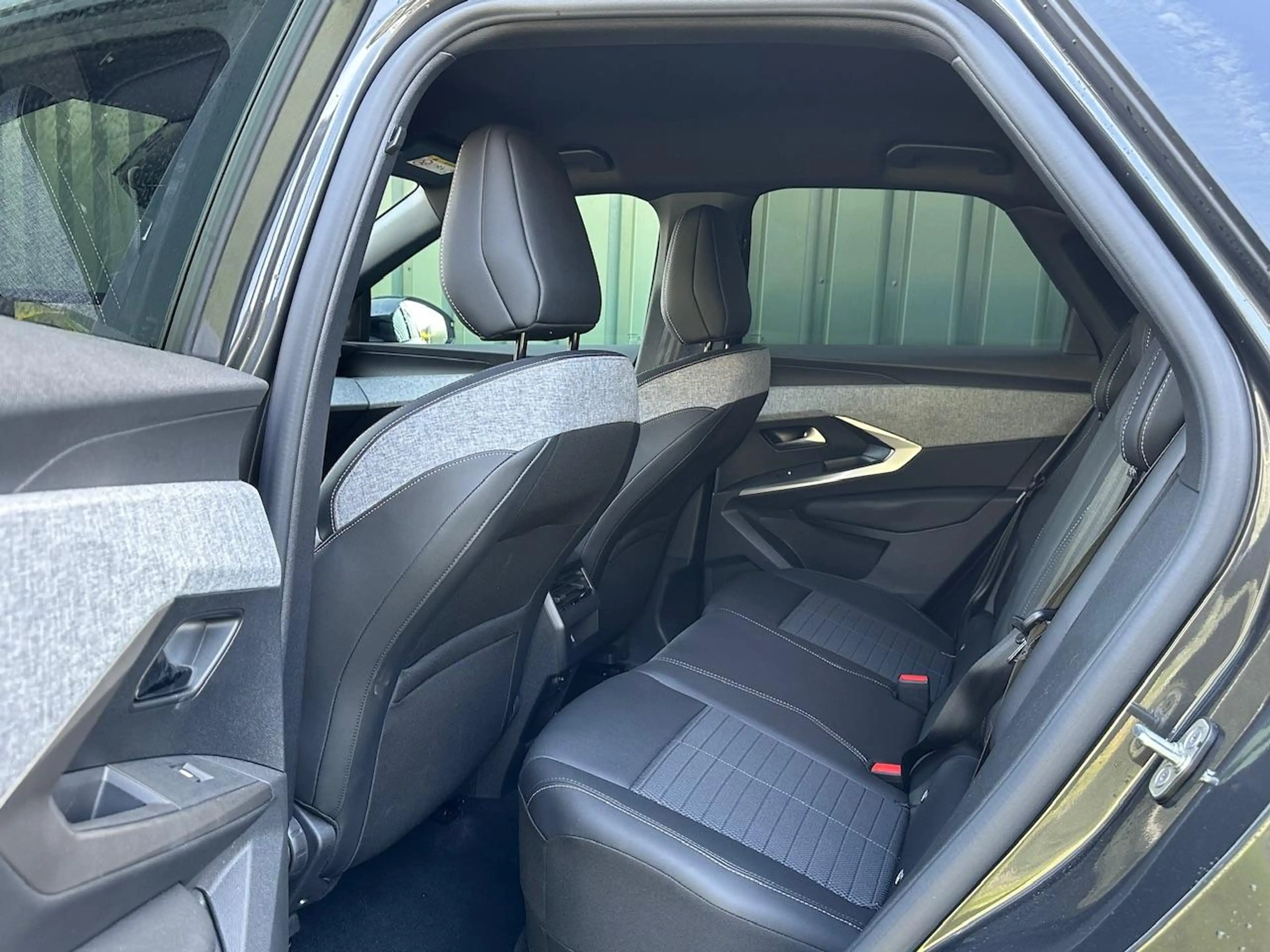 Peugeot 3008 1.2 HYBRID 136pk e-DCS6 Allure I Adaptieve Cruise — photo 17