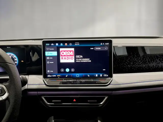 Volkswagen Tiguan view 10