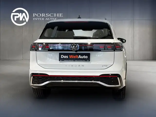 Volkswagen Tiguan view 5