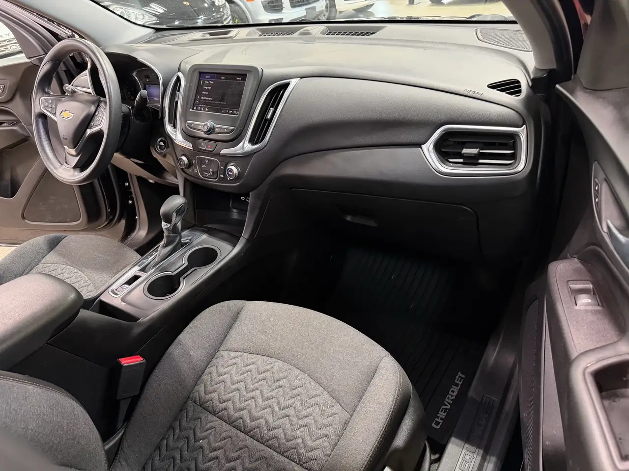 Chevrolet Equinox photo Chevrolet Equinox