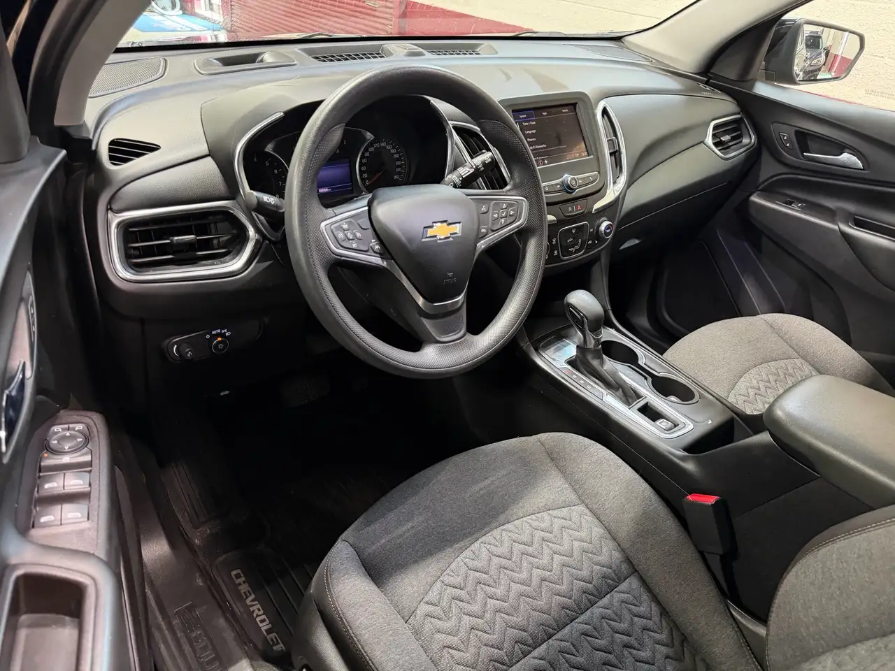 Chevrolet Equinox photo Chevrolet Equinox