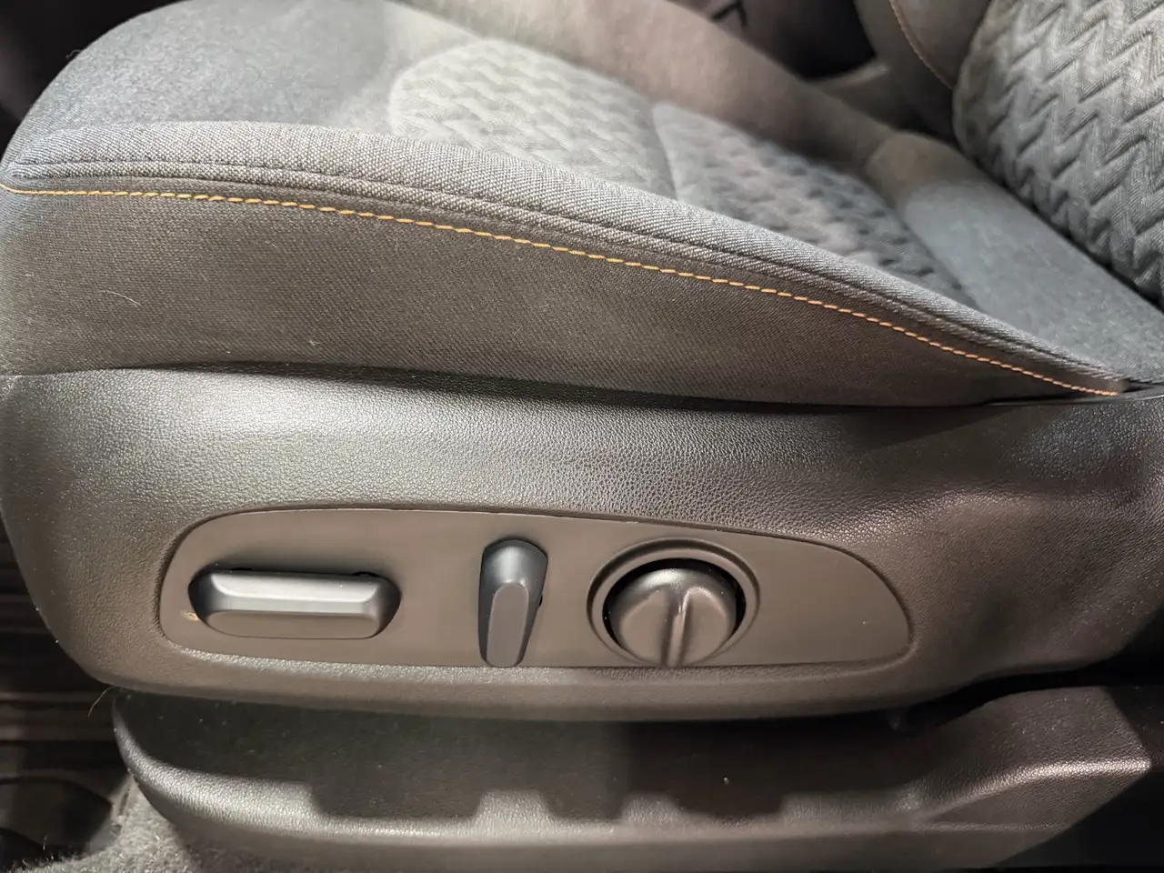 Chevrolet Equinox photo Chevrolet Equinox