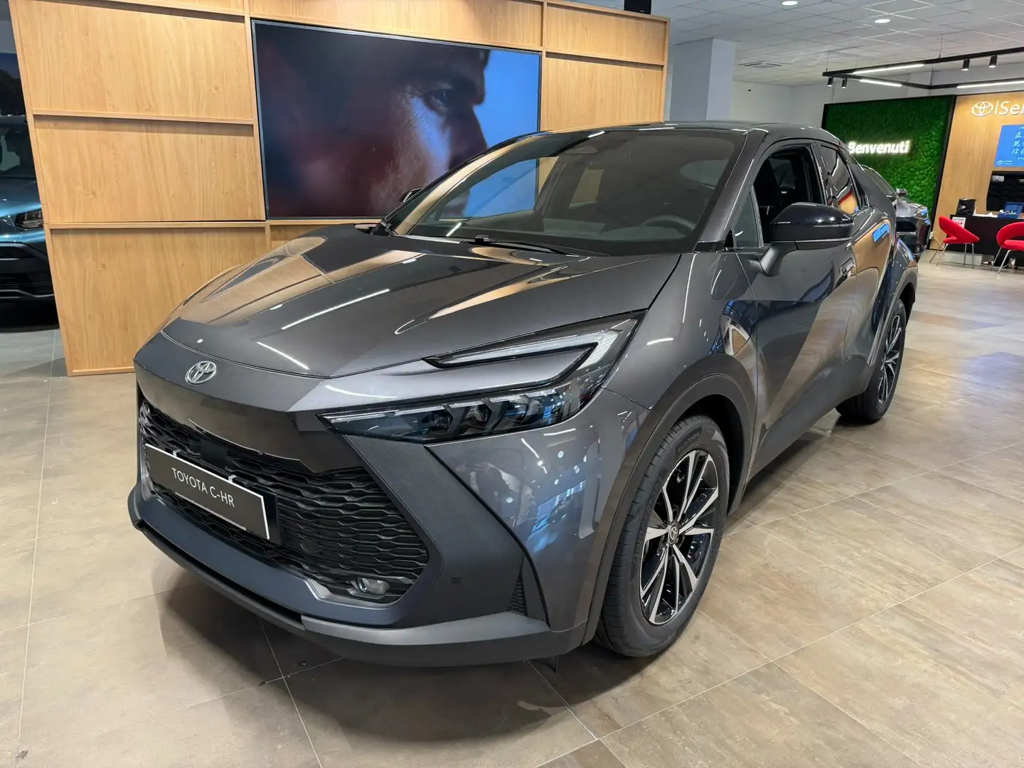 Toyota C-HR C-HR 2.0 hv Trend fwd e-cvt Grigio - 1