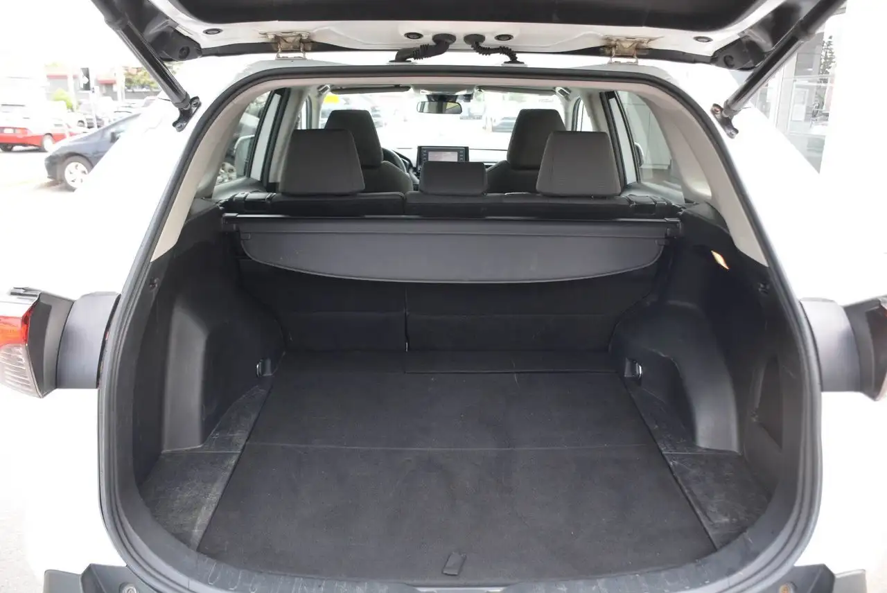 Toyota RAV 4 photo Toyota RAV 4