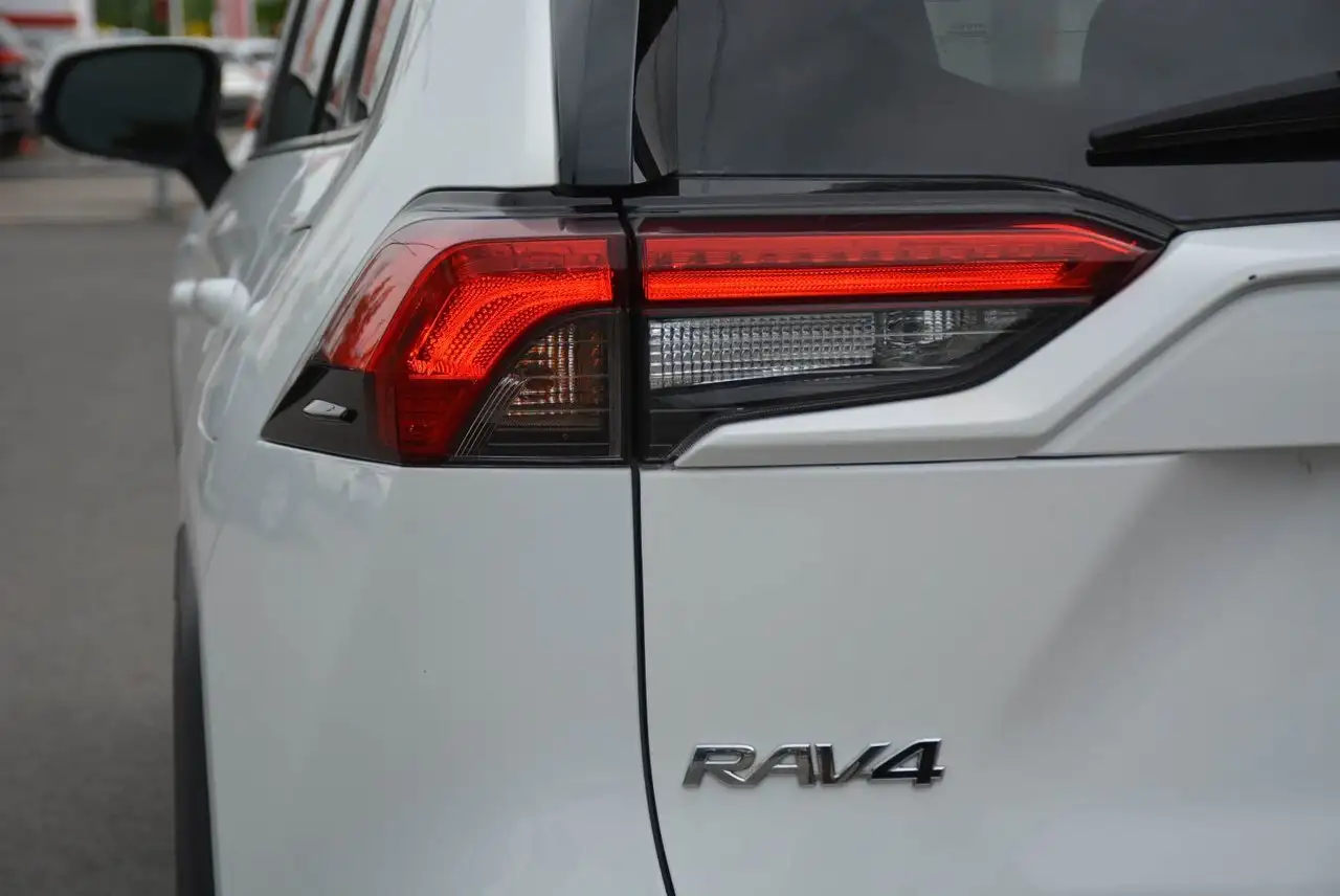 Toyota RAV 4 photo Toyota RAV 4