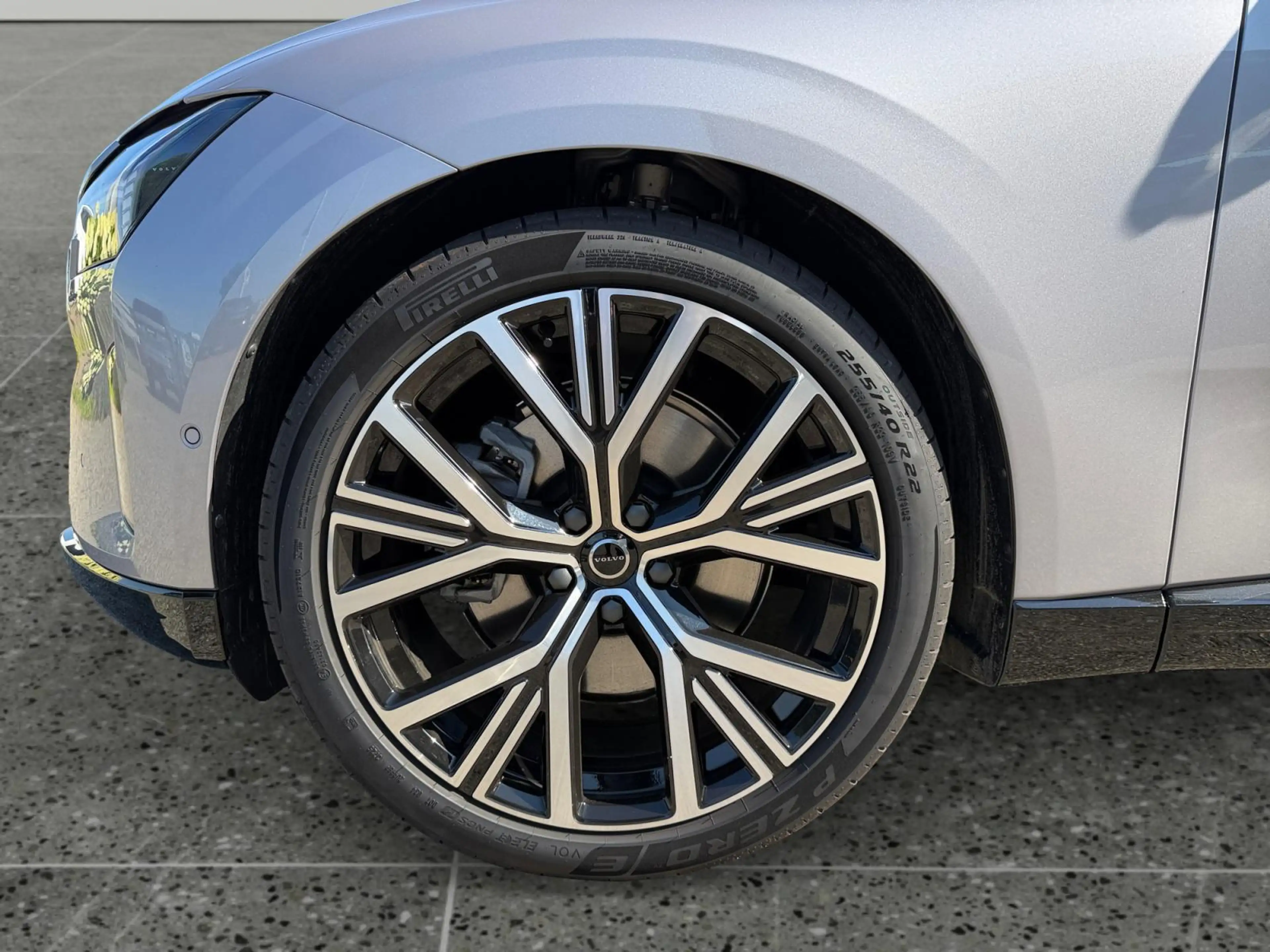 Volvo ES90 Single Motor Ext. R. Ultra Launch Edition 92 kWh — photo 11