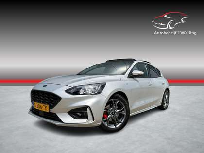 Ford Focus 1.0 EcoBoost ST Line Pano / trekhaak / pdc