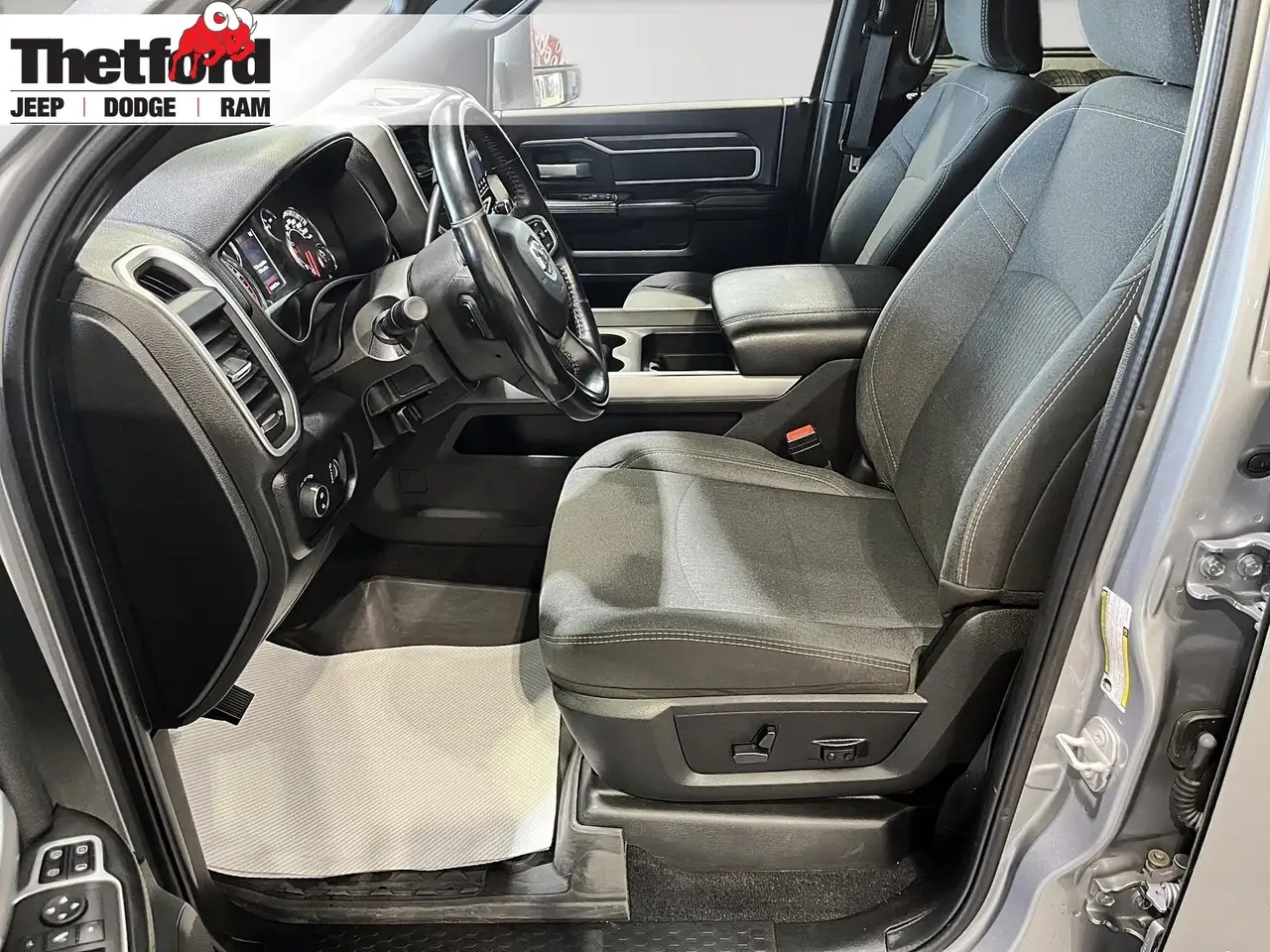RAM 3500 снимка RAM 3500