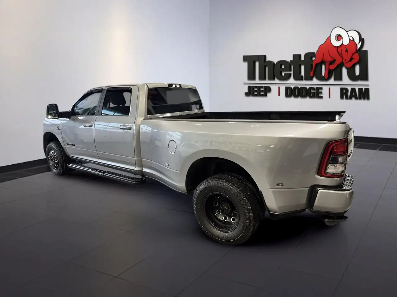 RAM 3500 снимка RAM 3500
