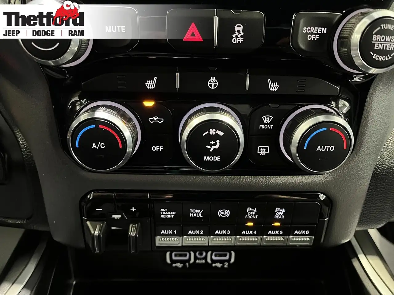 RAM 3500 снимка RAM 3500