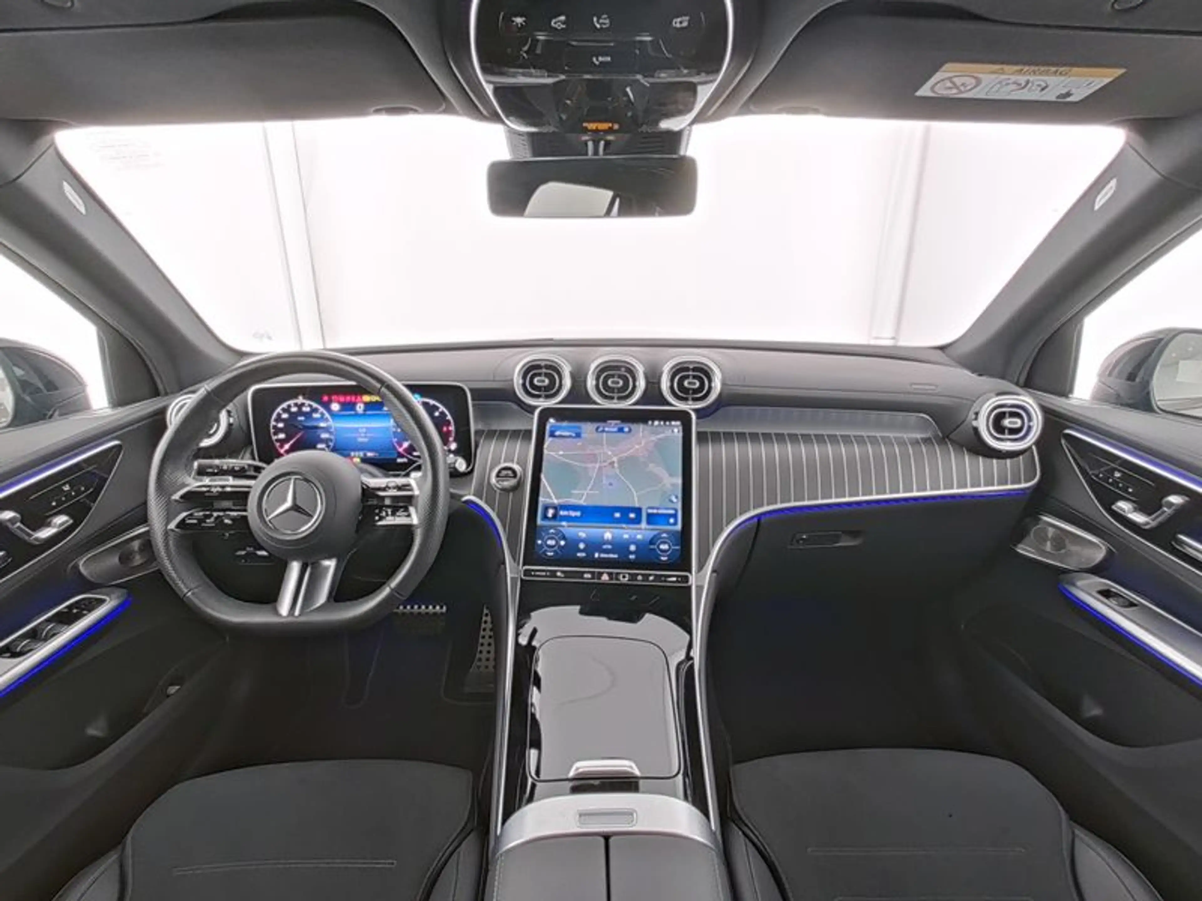 Mercedes-Benz GLC 300 d 4M , AMG BURM NIGHT MEMO 360 AHK PANO — photo 9